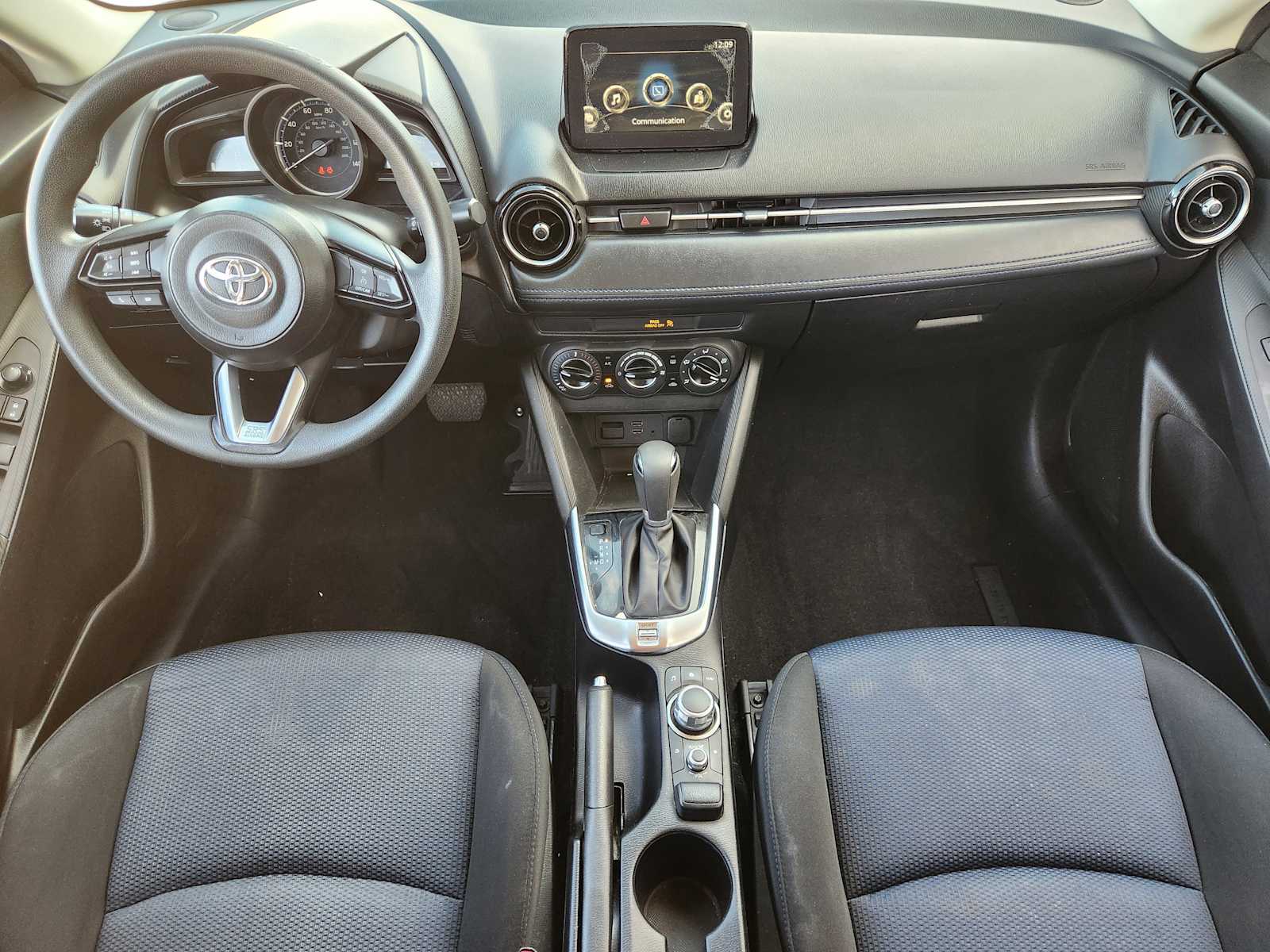 Thumbnail: 2019 Toyota Yaris - 10