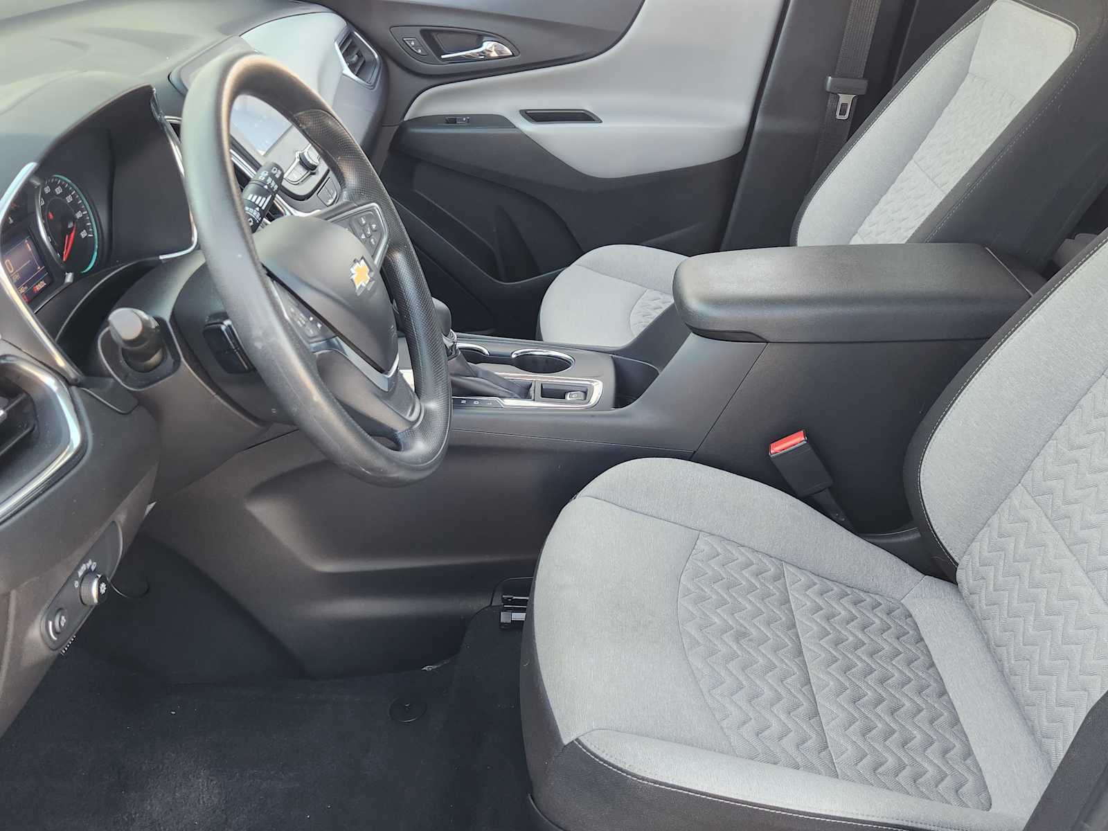 Thumbnail: 2022 Chevrolet Equinox - 11