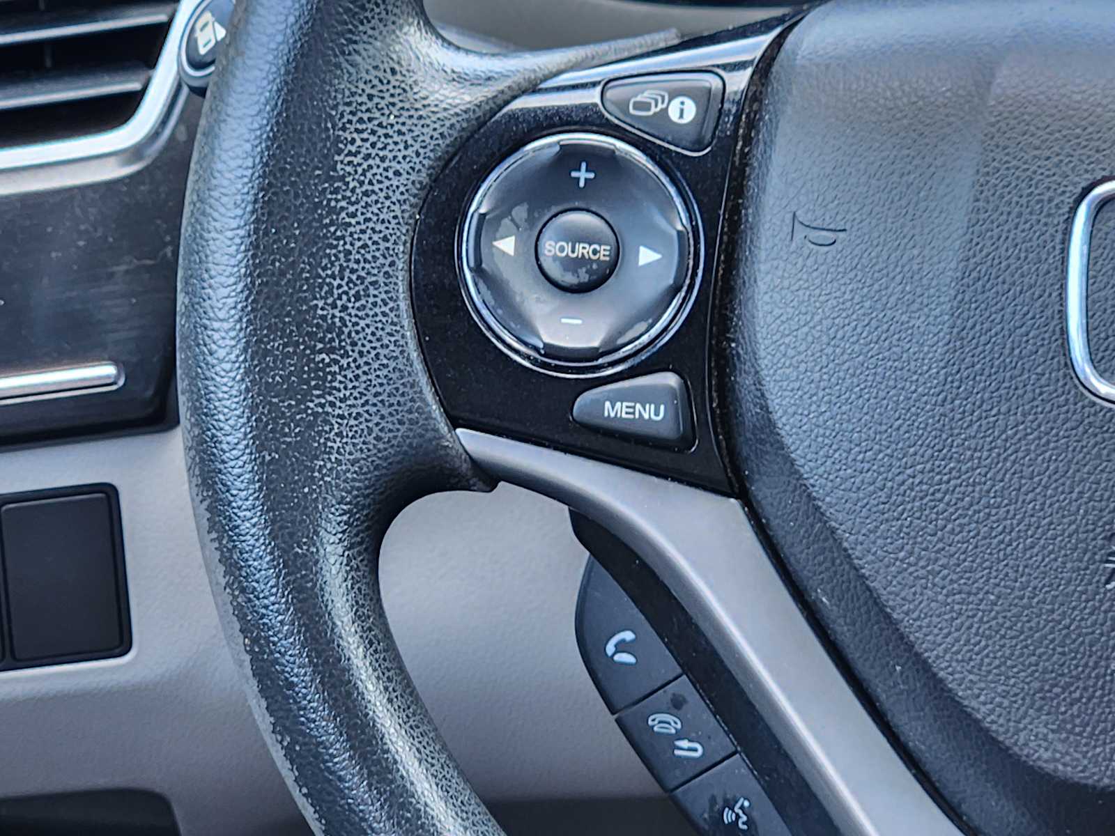 Thumbnail: 2015 Honda Civic - 31