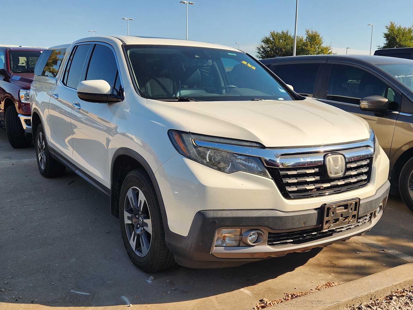 Thumbnail: 2019 Honda Ridgeline - 3