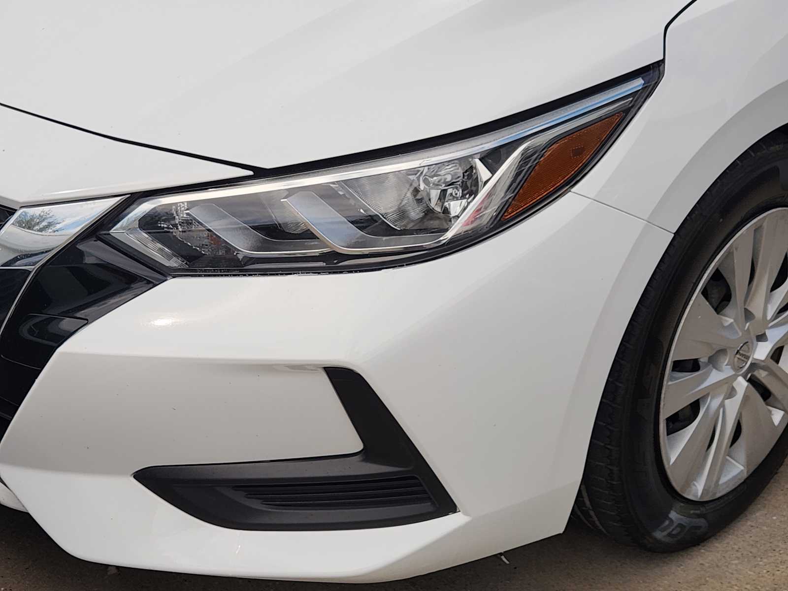 Thumbnail: 2020 Nissan Sentra - 12
