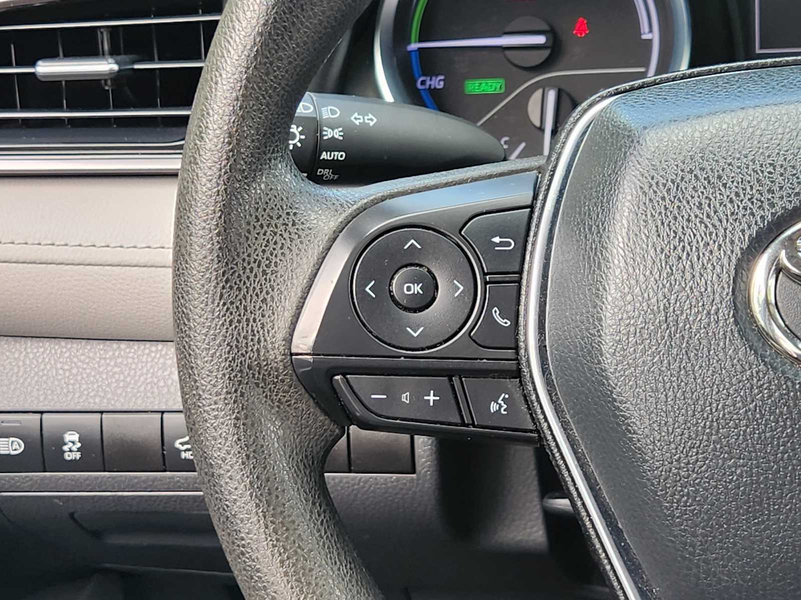 Thumbnail: 2020 Toyota Camry - 31