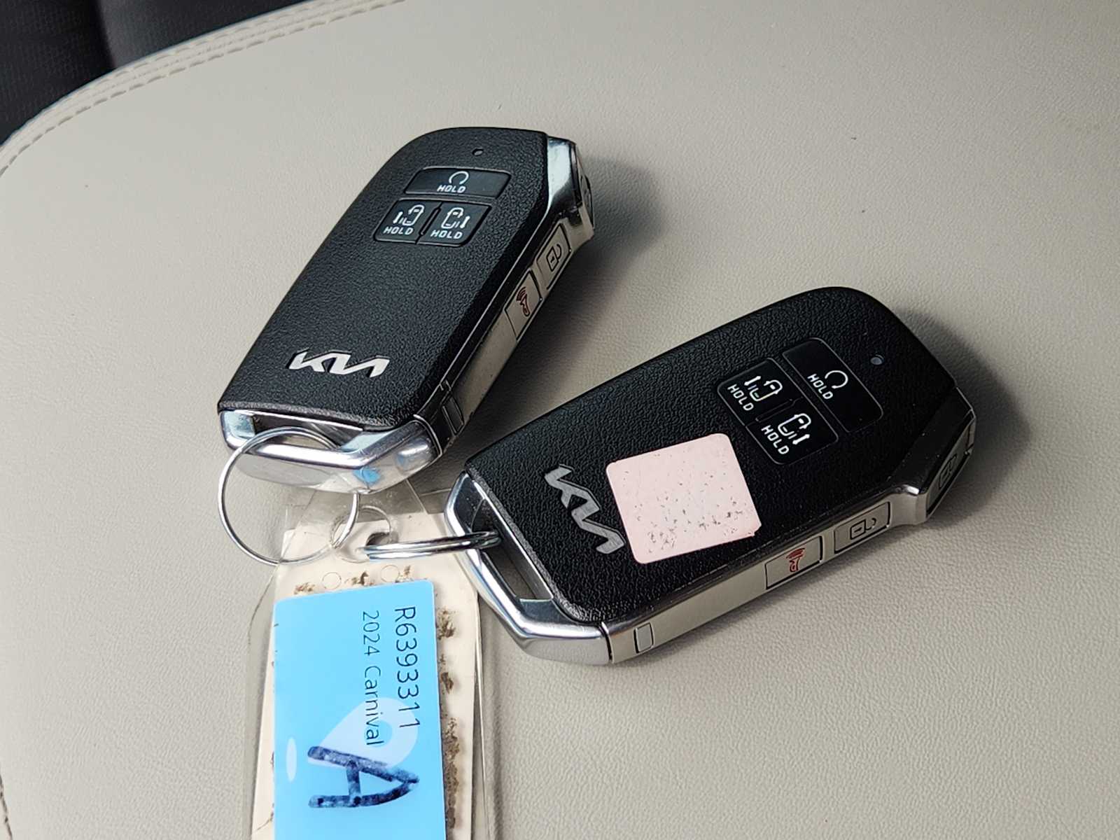 Thumbnail: 2024 Kia Carnival - 21