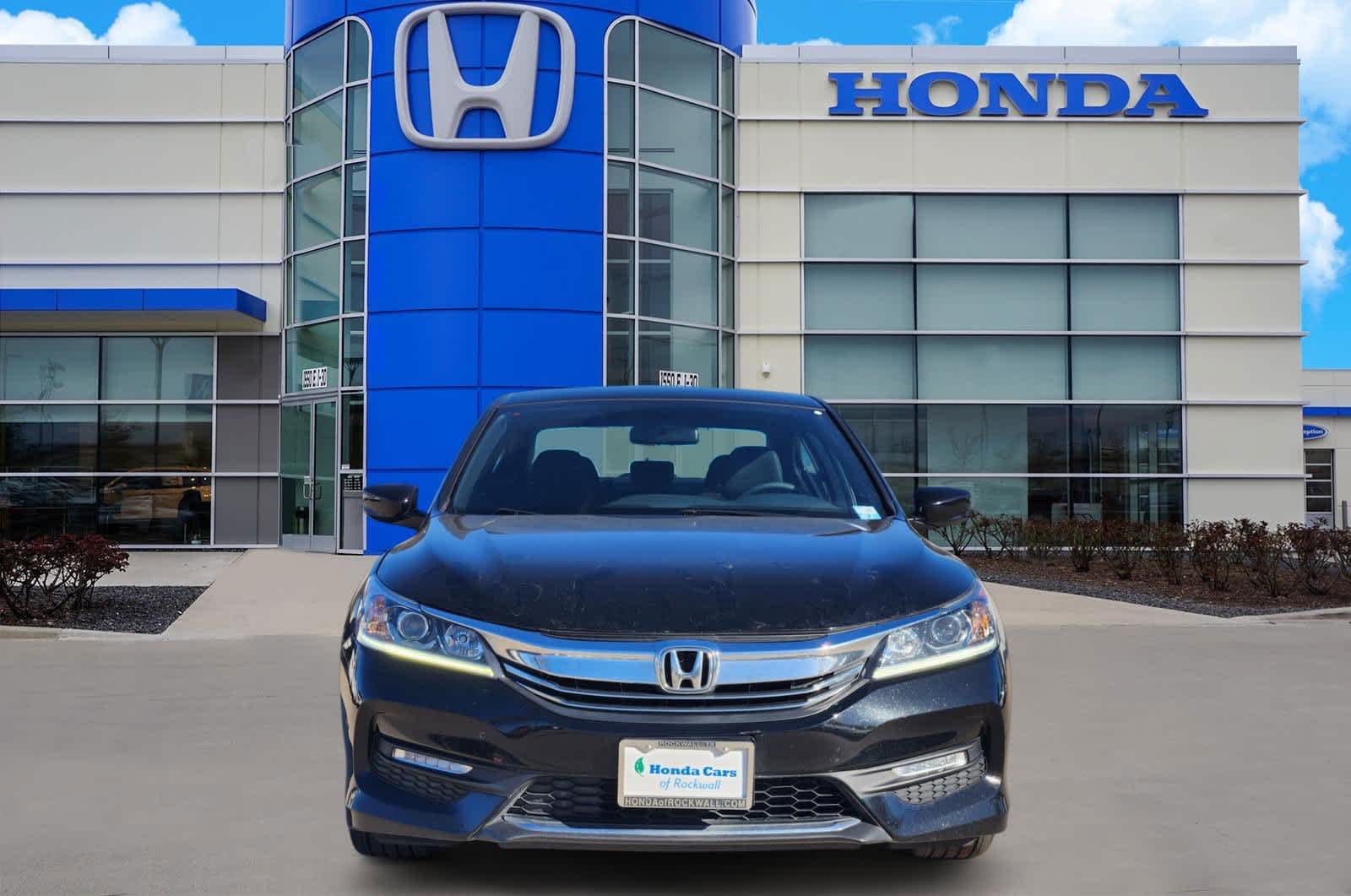 Thumbnail: 2016 Honda Accord - 6