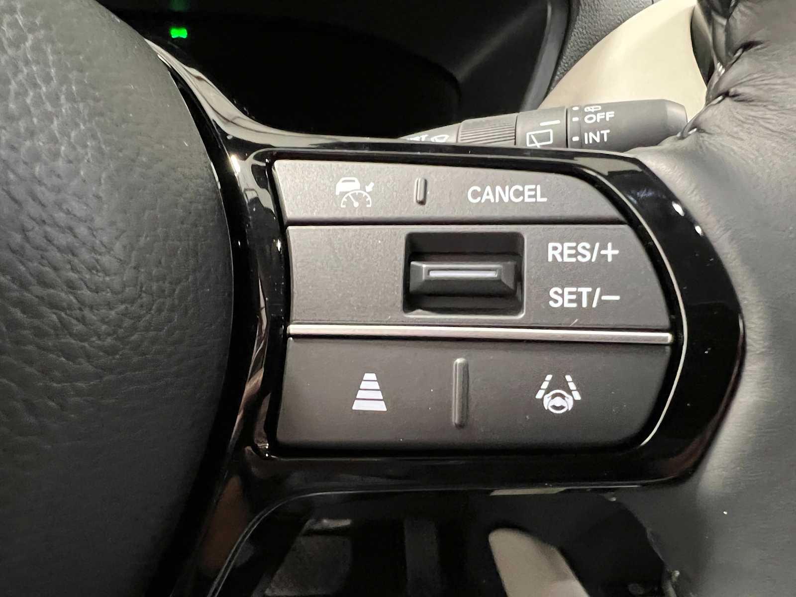 Thumbnail: 2025 Honda HR-V - 21