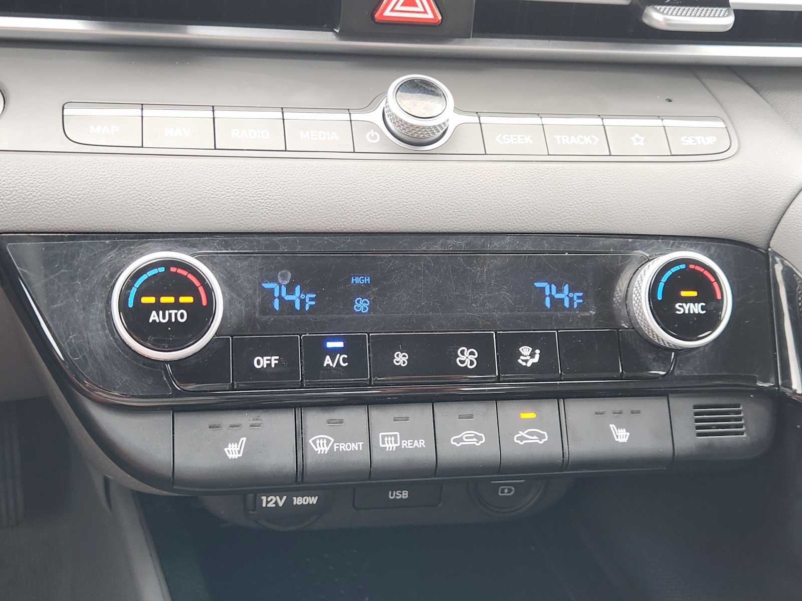 Thumbnail: 2023 Hyundai Elantra - 25