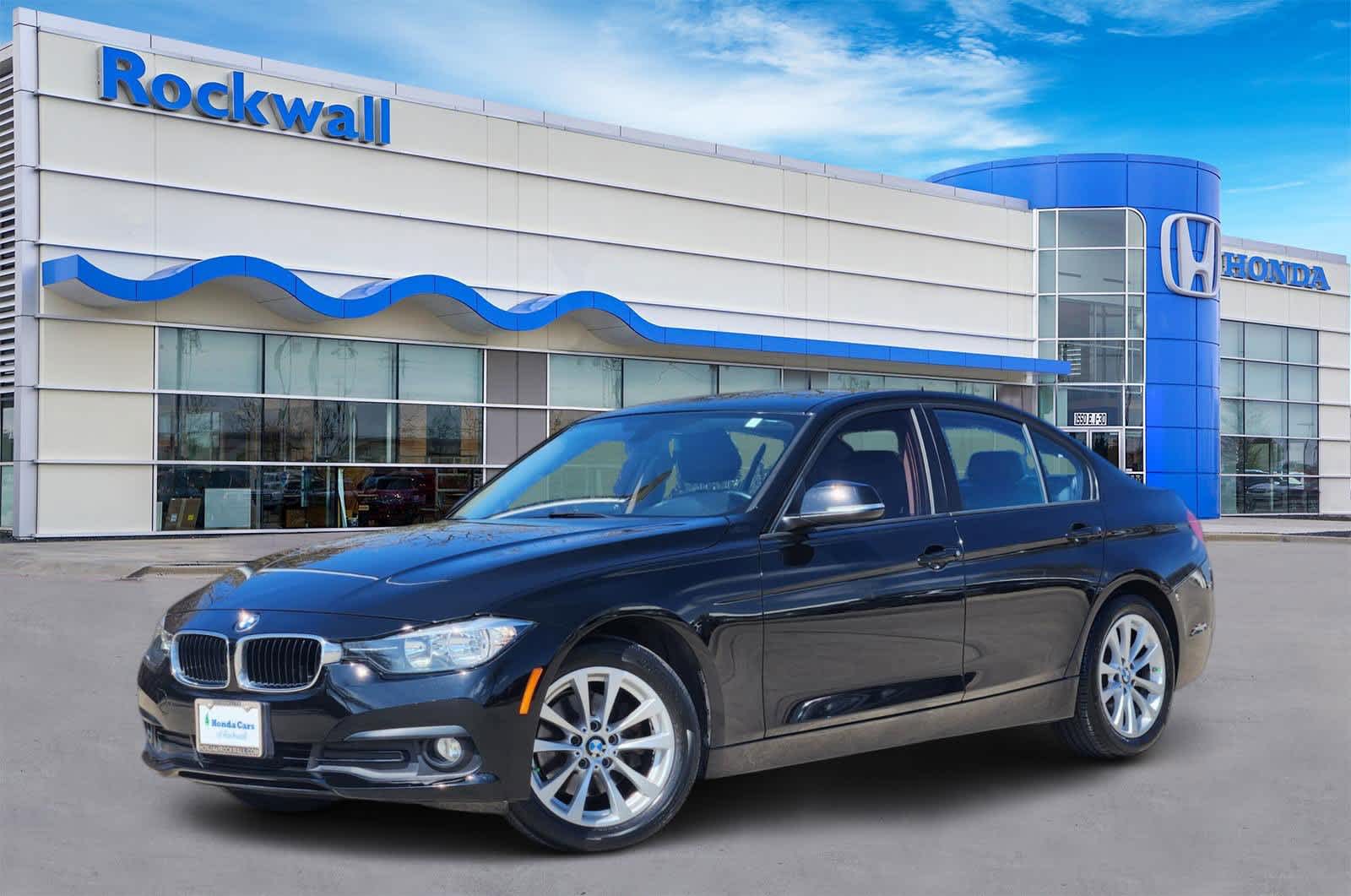 Thumbnail: 2017 BMW 3 Series - 1