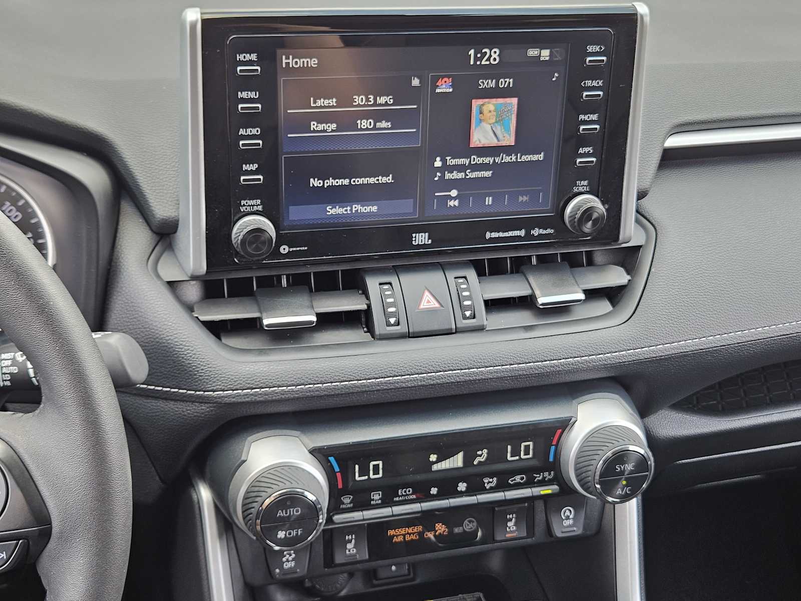 Thumbnail: 2021 Toyota RAV4 - 17