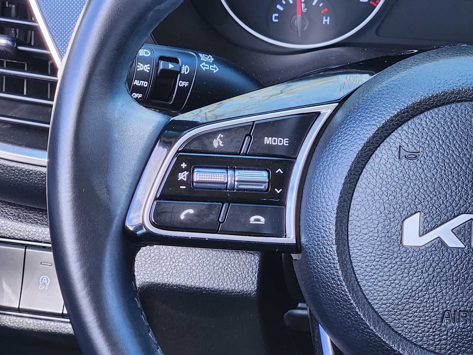 Thumbnail: 2023 Kia Seltos - 31