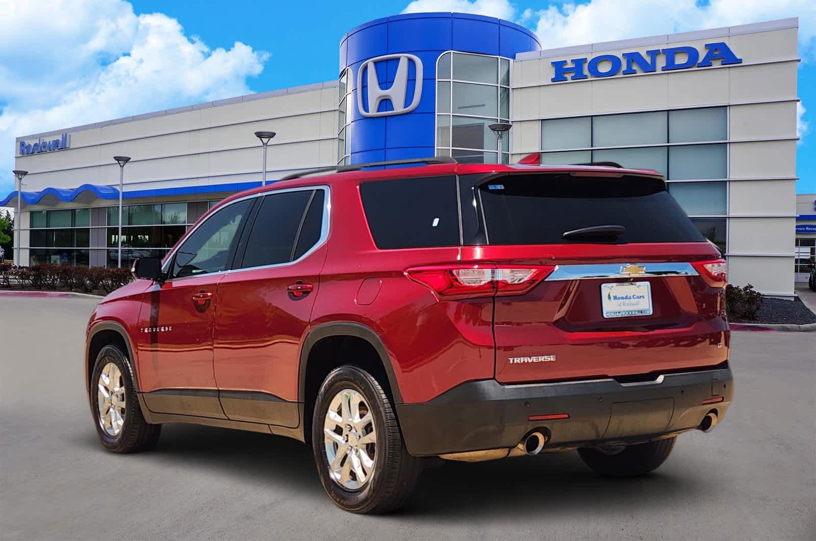 Thumbnail: 2020 Chevrolet Traverse - 4