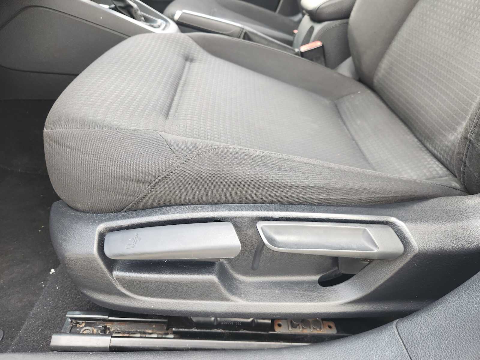 Thumbnail: 2015 Volkswagen Jetta - 30