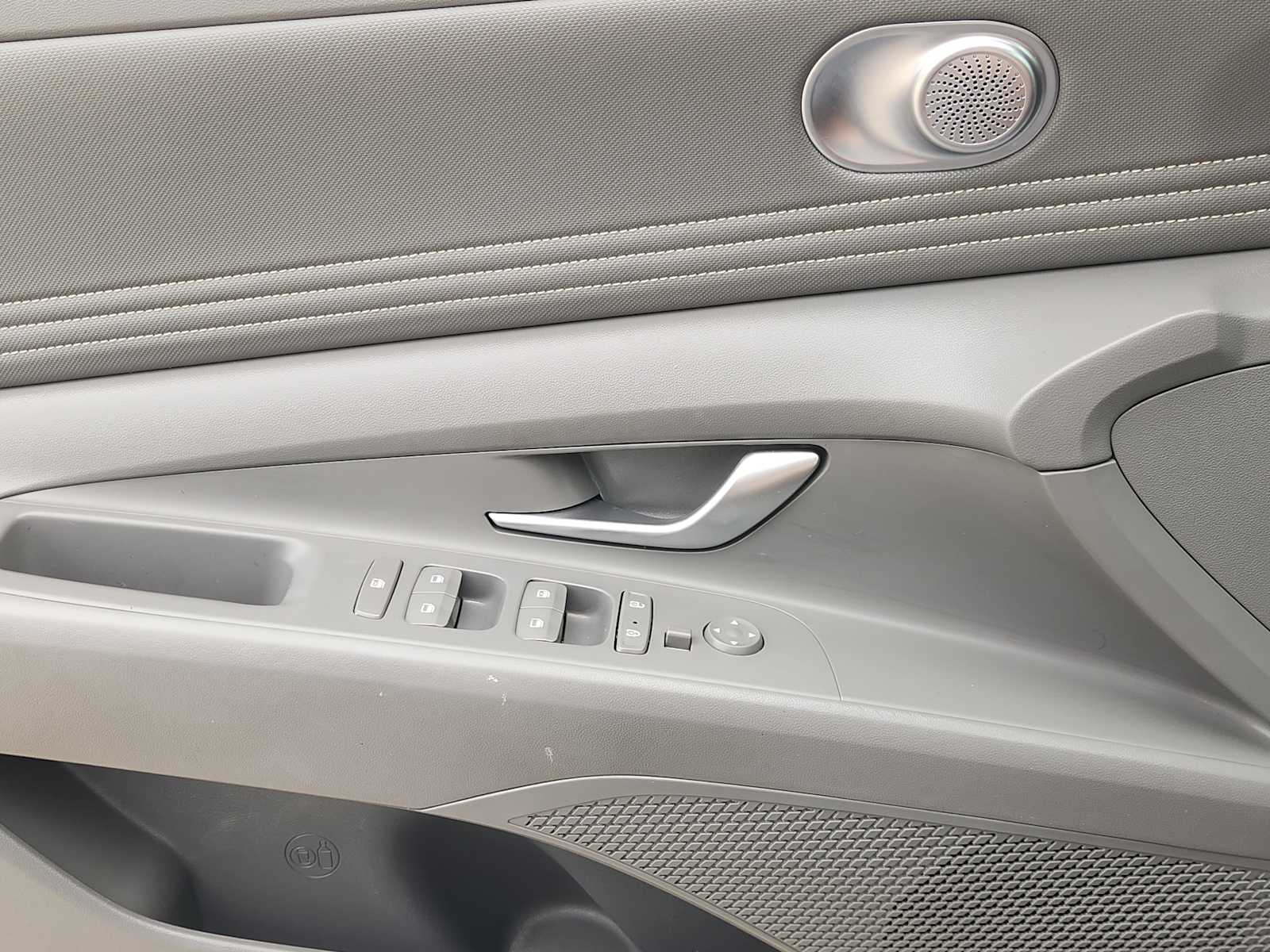 Thumbnail: 2023 Hyundai Elantra - 29