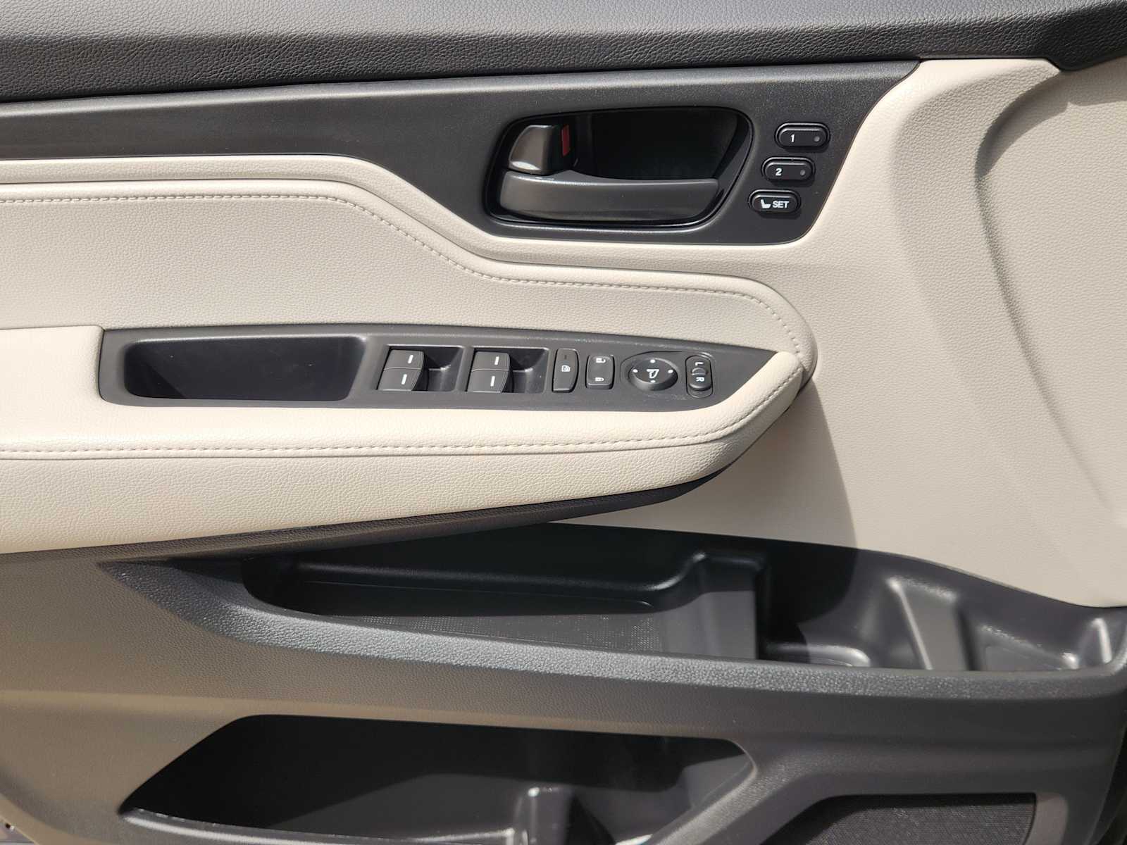 Thumbnail: 2026 Honda Odyssey - 30