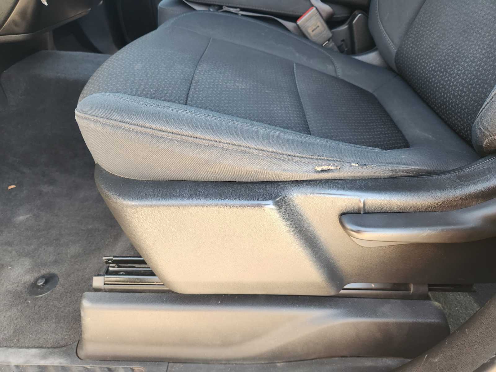 Thumbnail: 2020 Chevrolet Silverado 1500 - 30