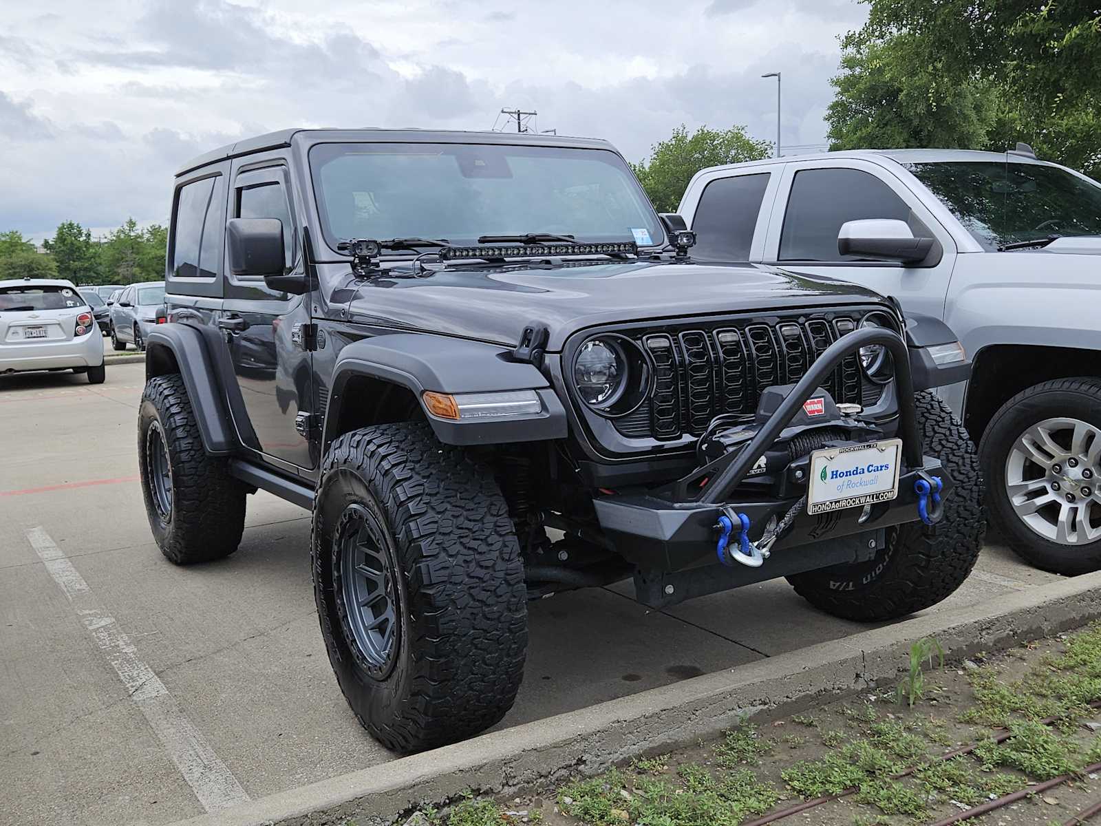 2024 Jeep Wrangler Sport 3