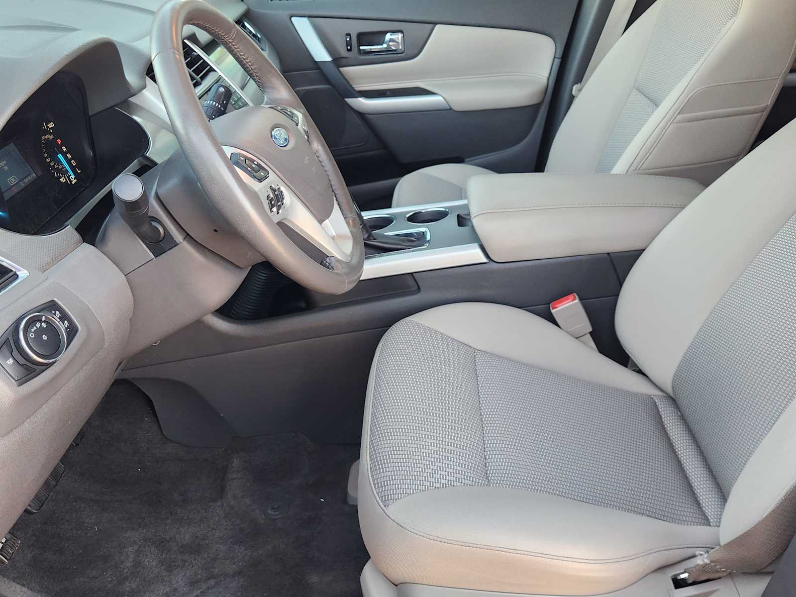 Thumbnail: 2014 Ford Edge - 10