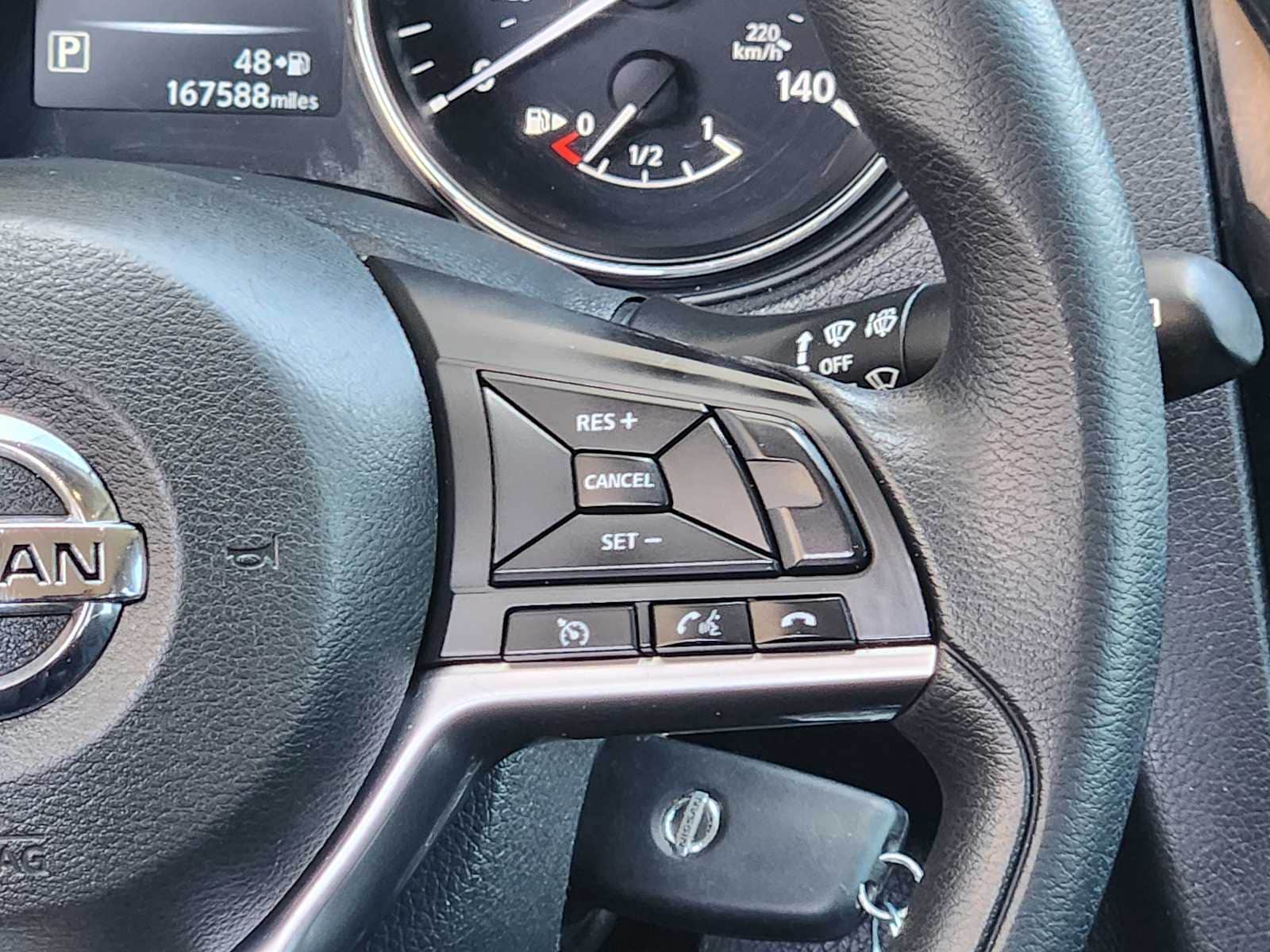Thumbnail: 2017 Nissan Rogue - 32
