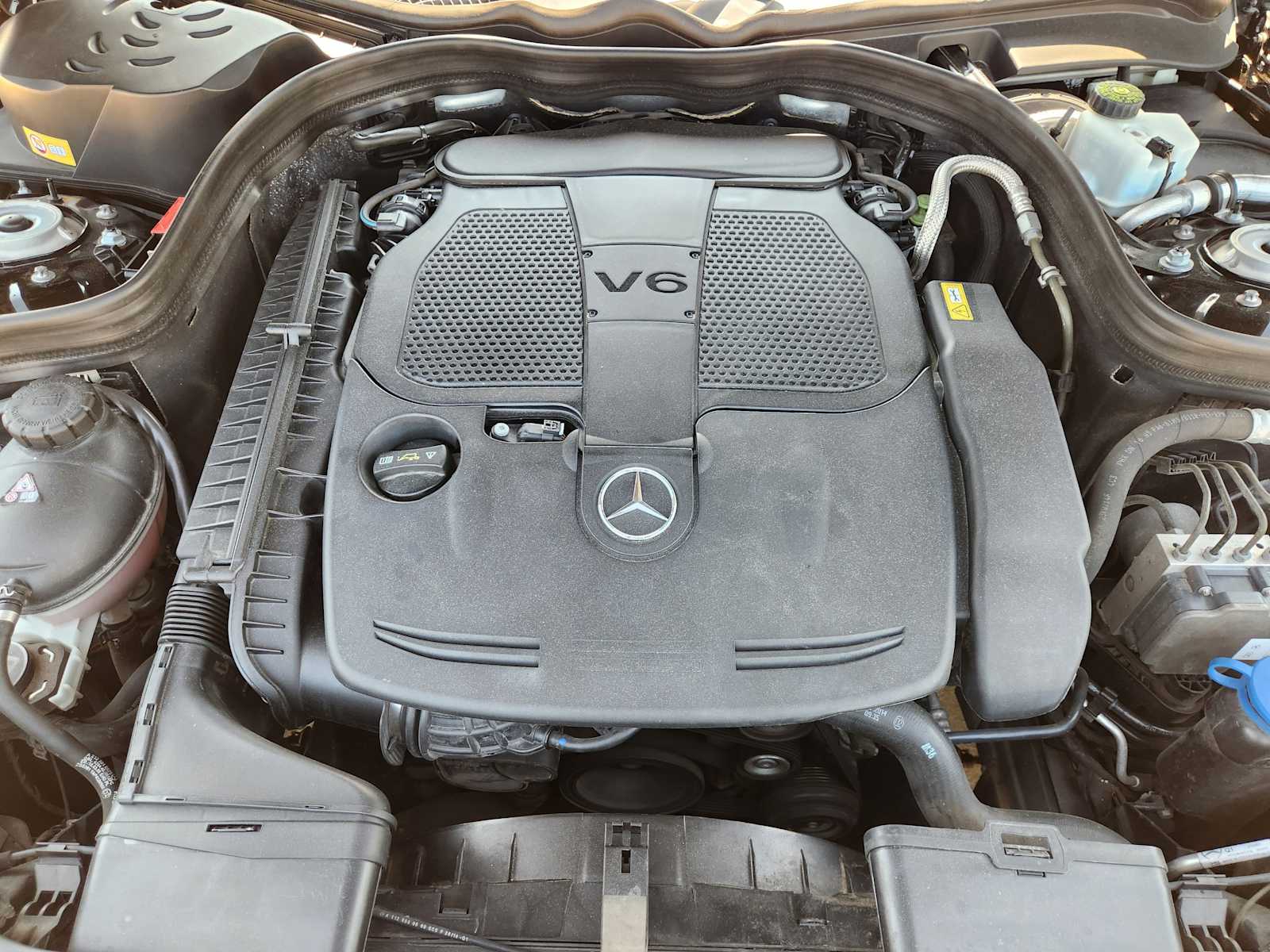 Thumbnail: 2014 Mercedes-Benz E-Class - 9
