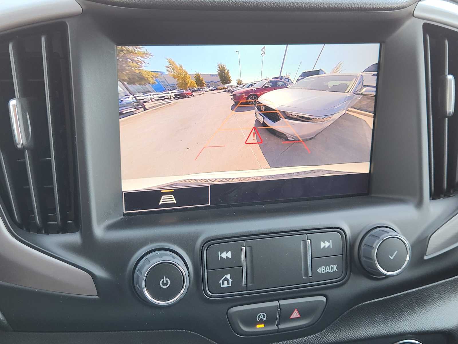 Thumbnail: 2024 GMC Terrain - 25