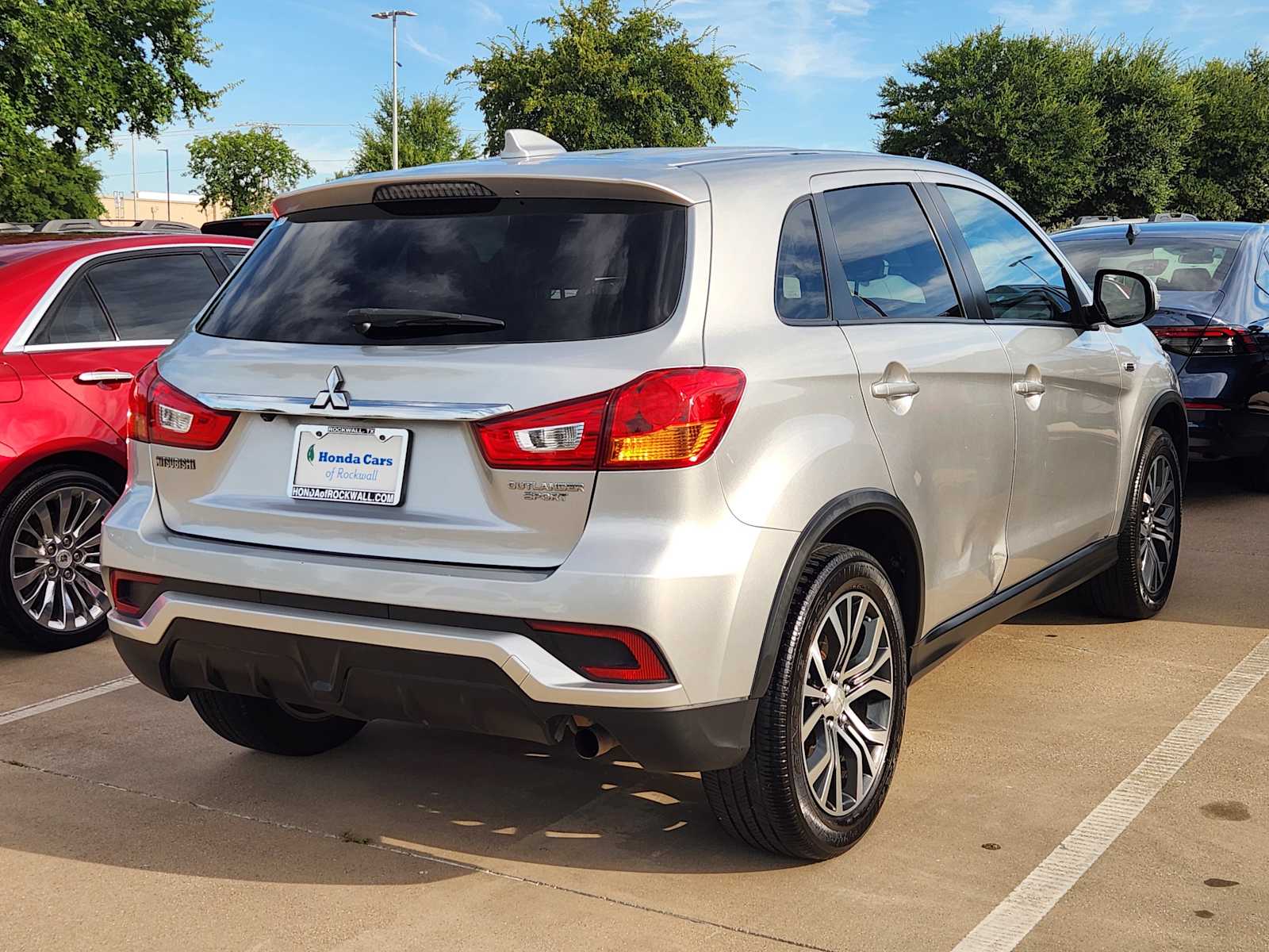 Thumbnail: 2018 Mitsubishi Outlander Sport - 4