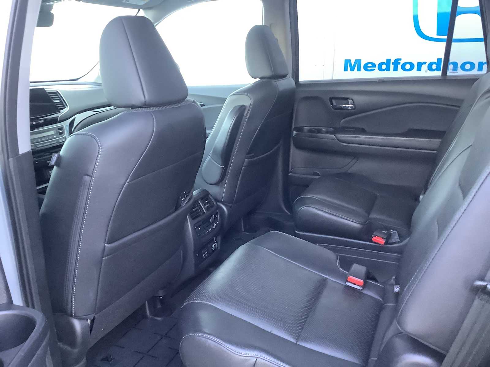 Thumbnail: 2019 Honda Pilot - 12