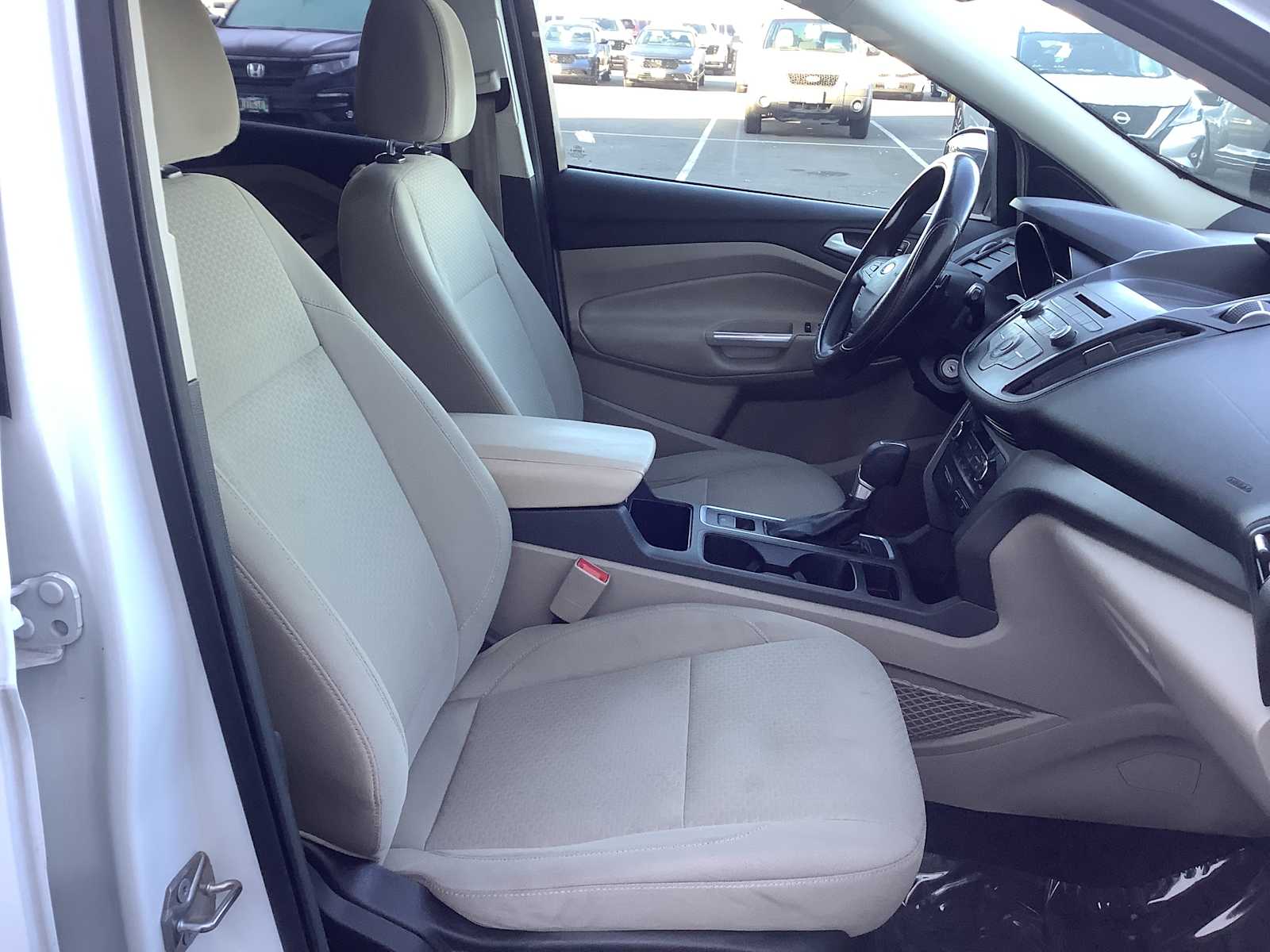 Thumbnail: 2017 Ford Escape - 15