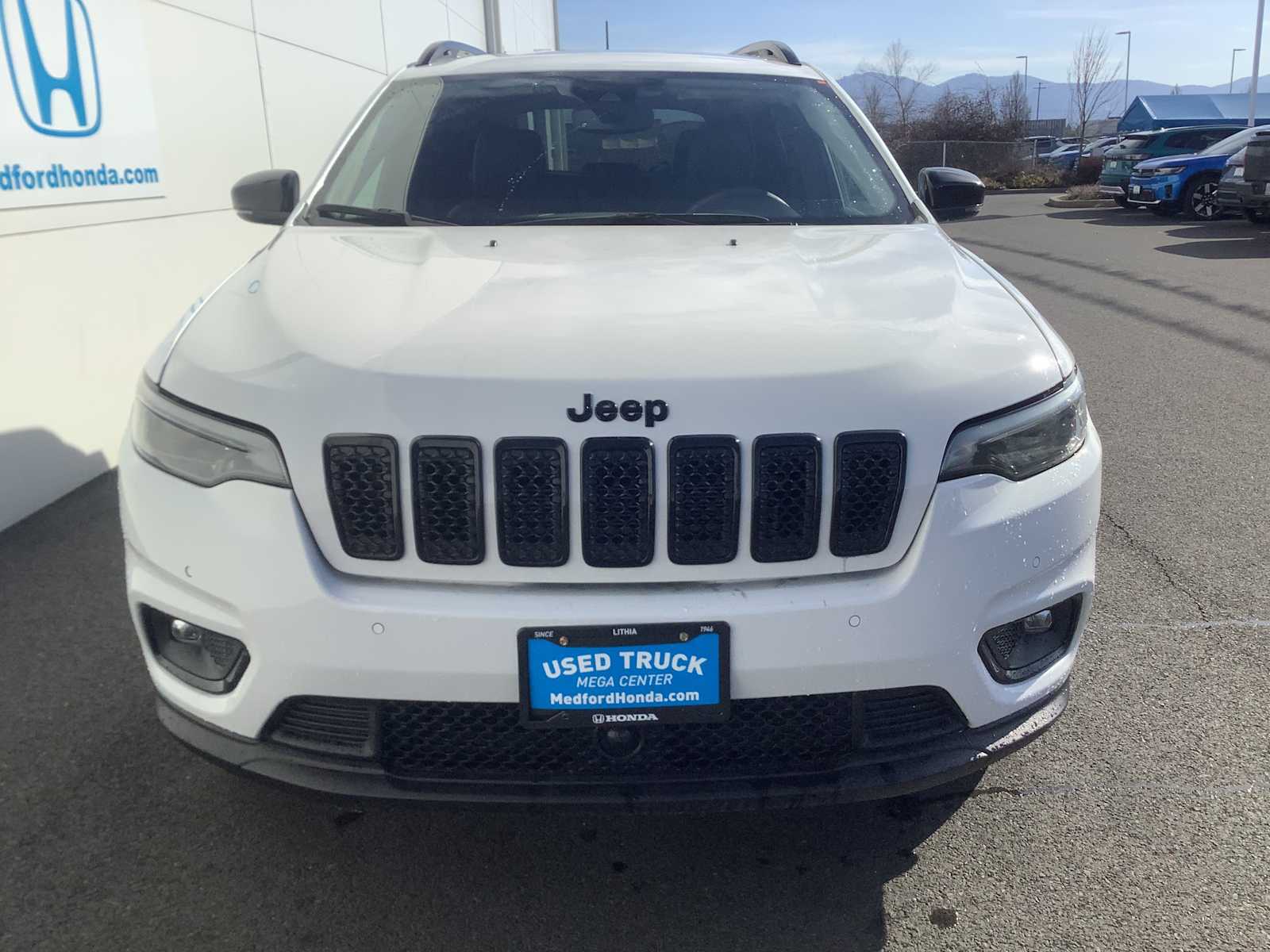 Thumbnail: 2023 Jeep Cherokee - 9