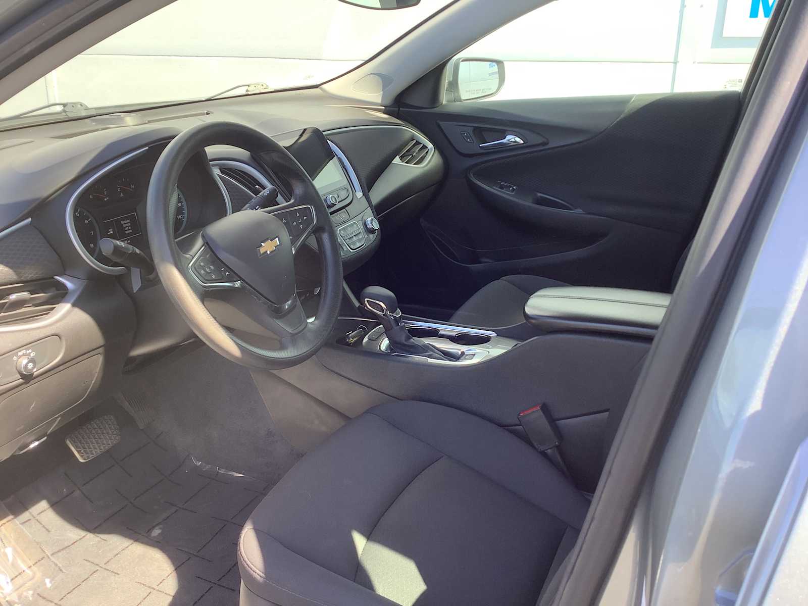 Thumbnail: 2024 Chevrolet Malibu - 3