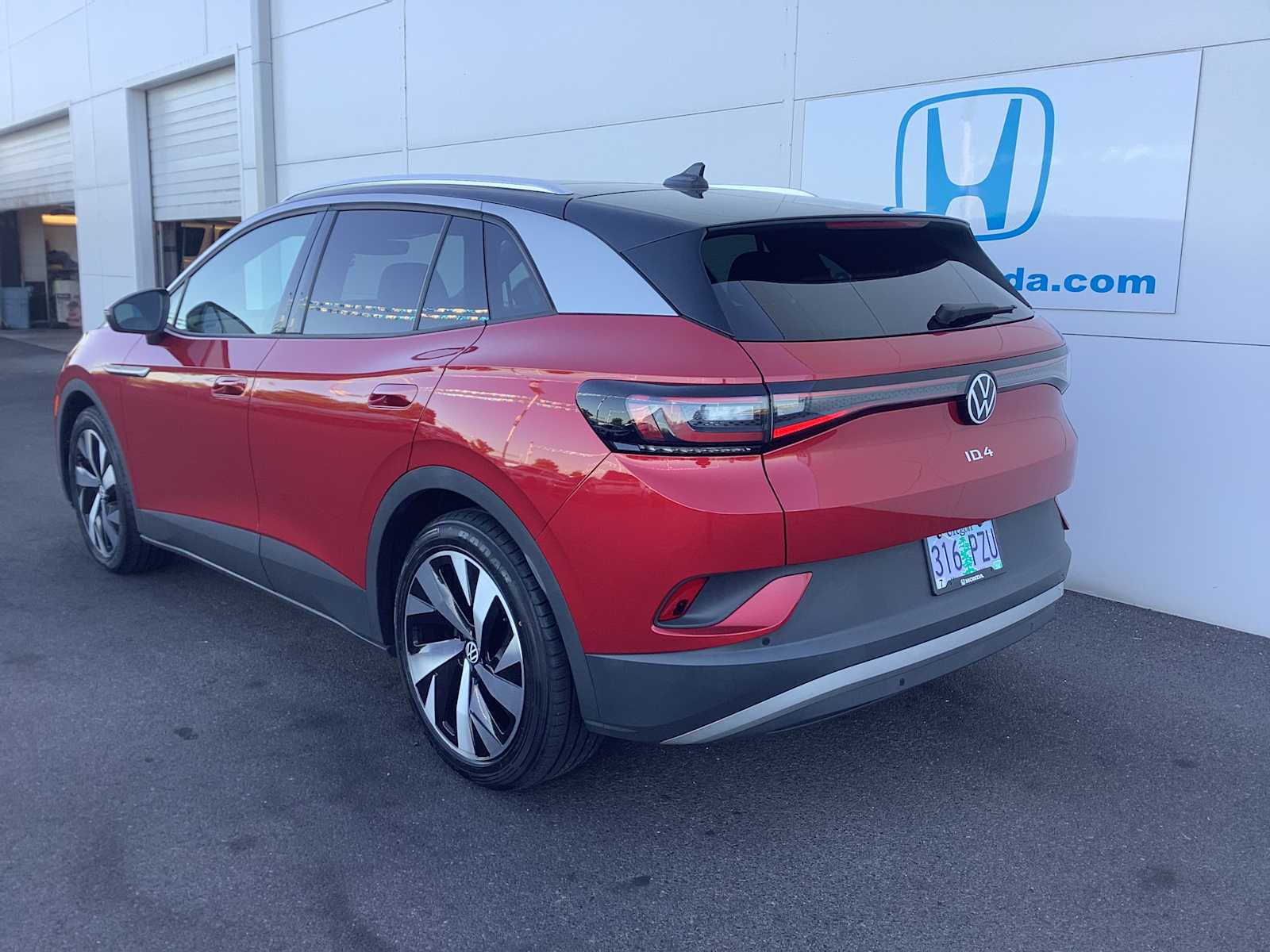 Thumbnail: 2021 Volkswagen ID.4 - 4