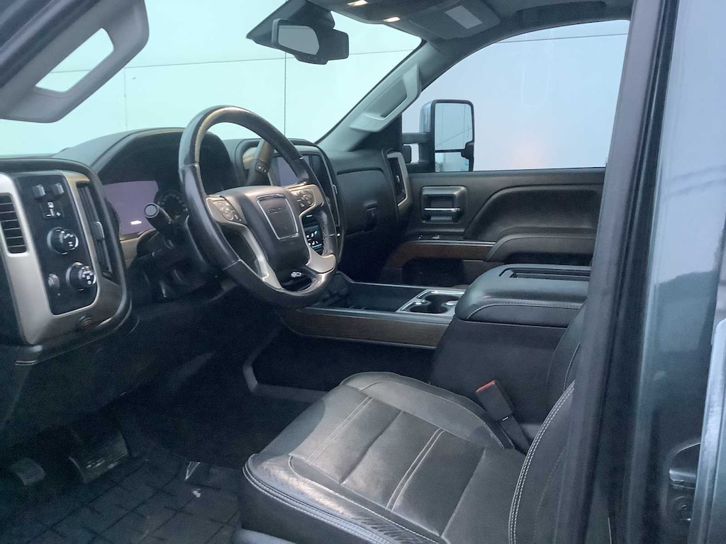 Used 2018 GMC Sierra 2500HD Denali Truck Crew Cab