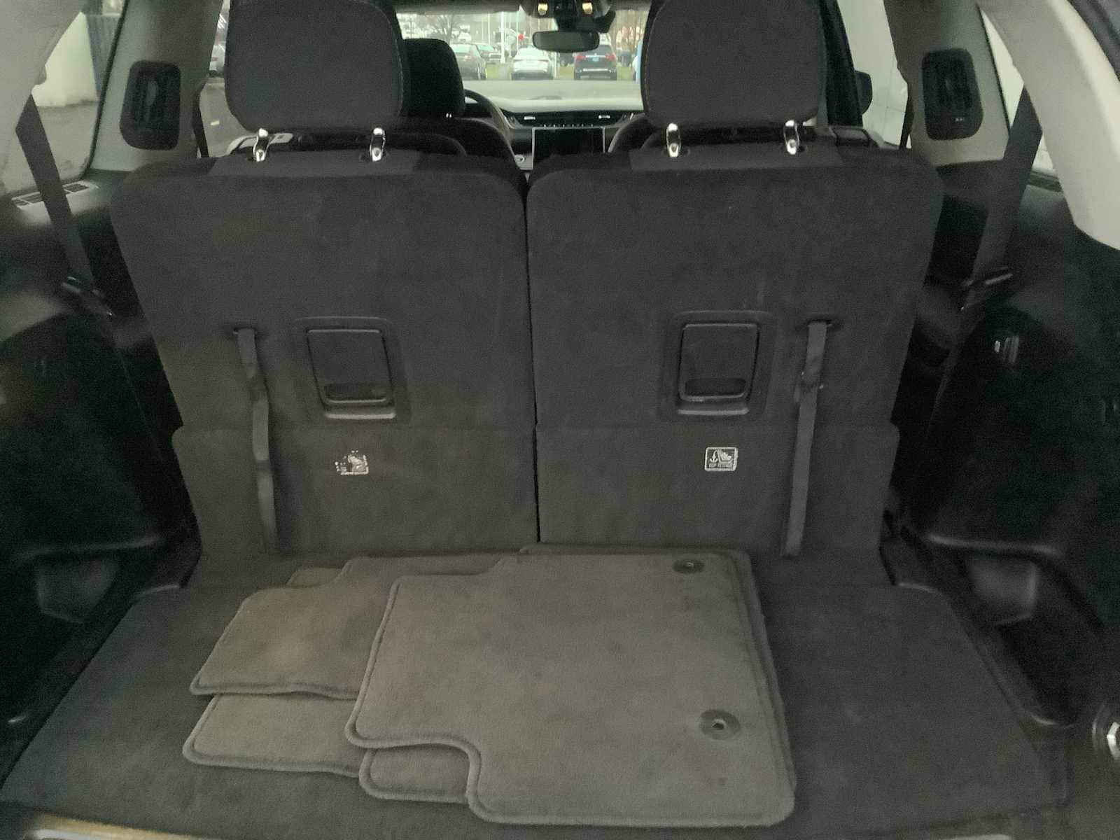 Thumbnail: 2023 Jeep Grand Cherokee - 14