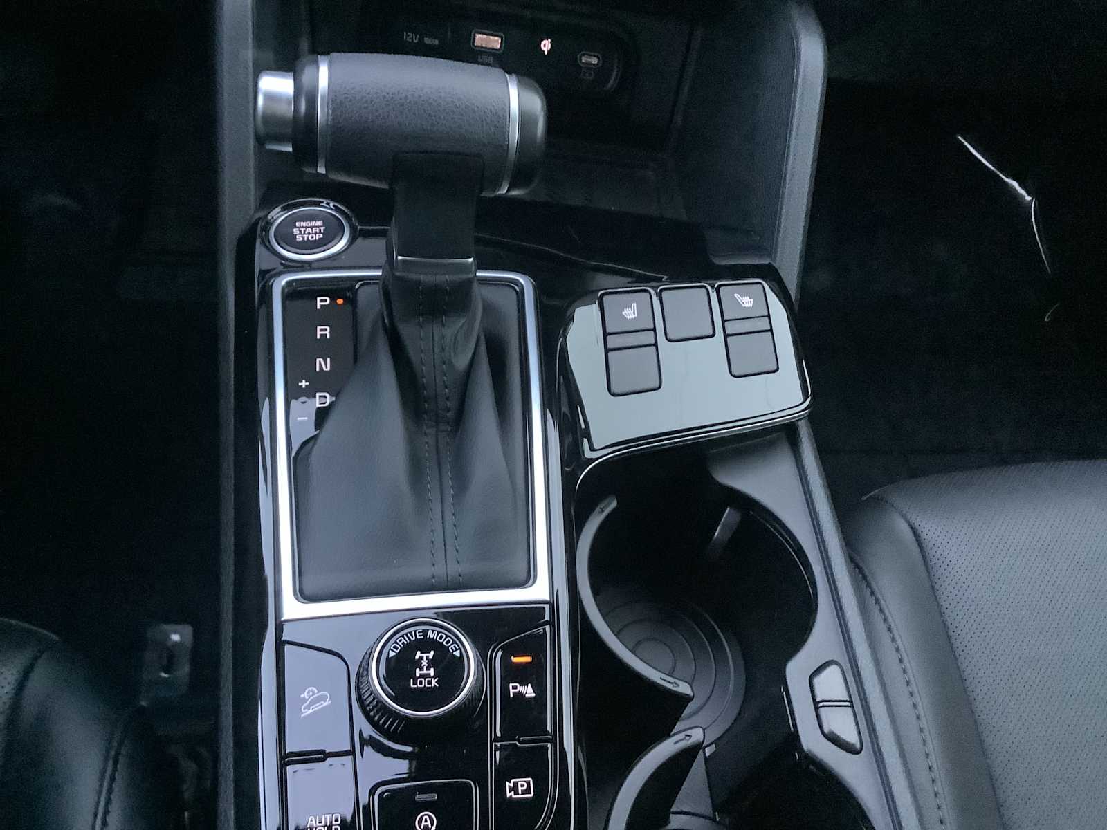 Thumbnail: 2023 Kia Sportage - 18