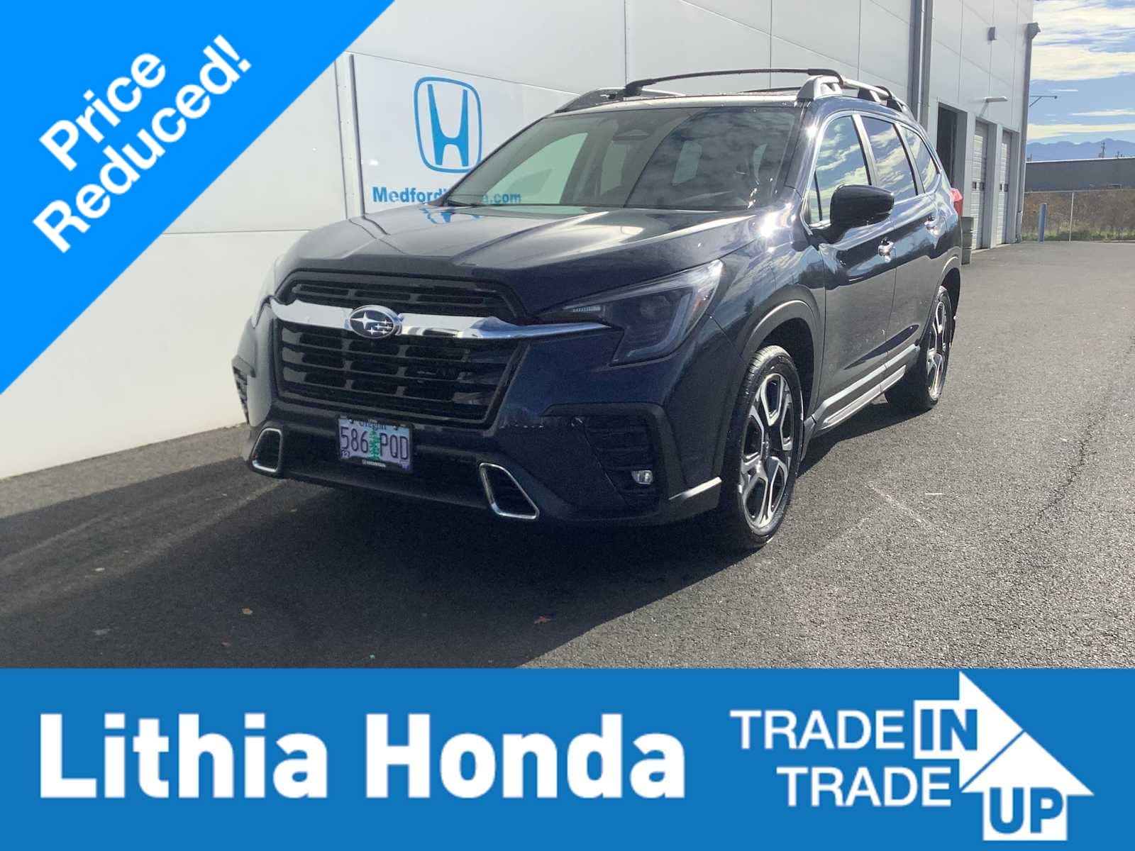 2024 Subaru Ascent Touring's photo