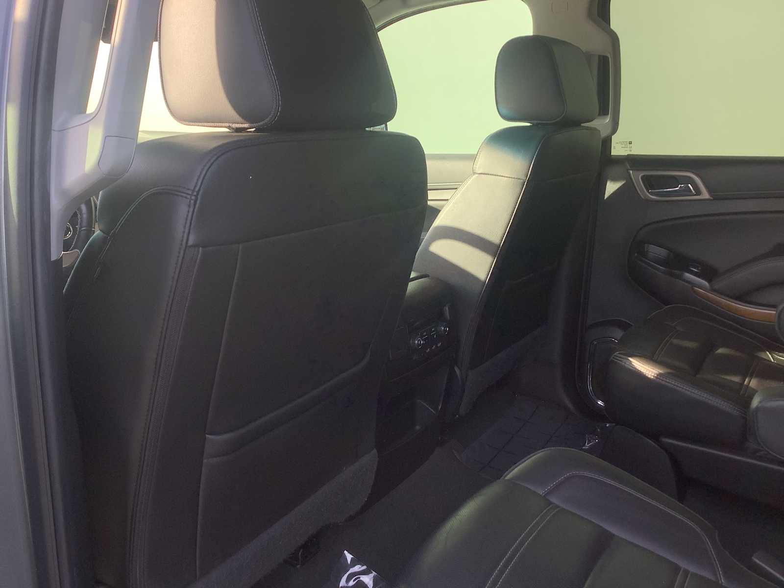 Thumbnail: 2019 GMC Yukon XL - 12