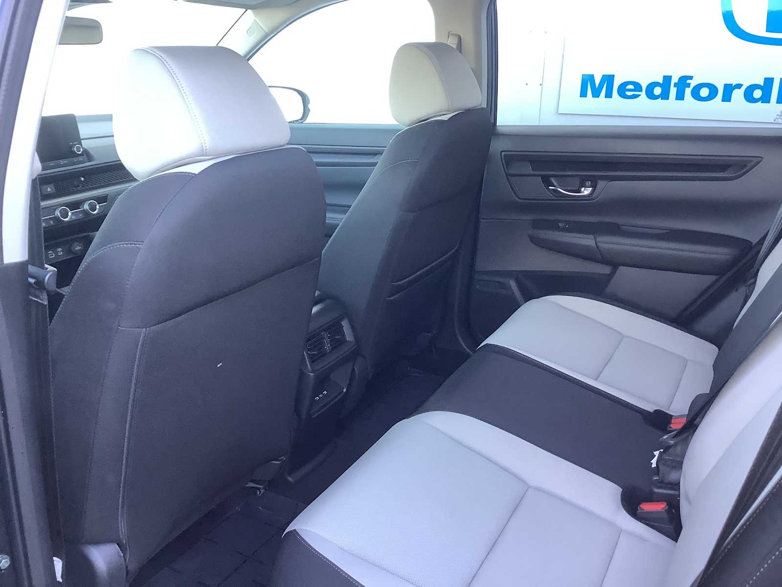 2025 Honda CR-V EX - Photo 11