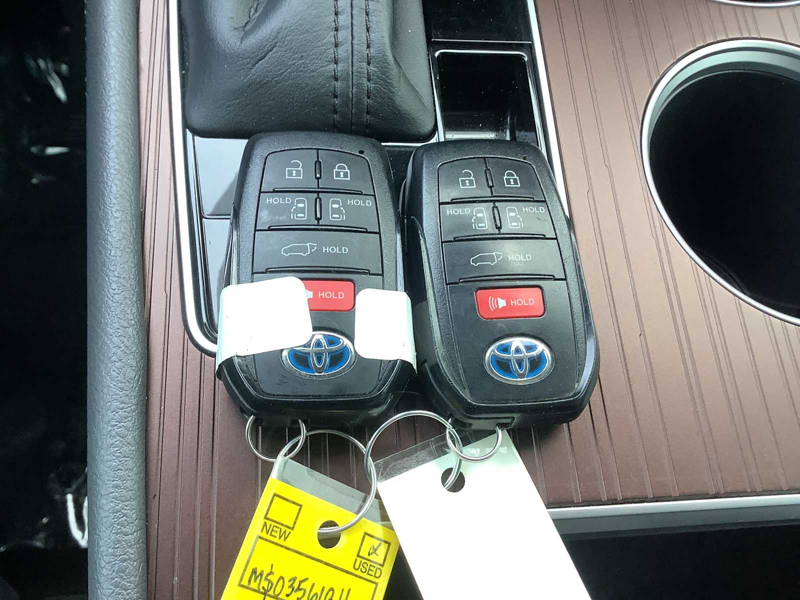 Thumbnail: 2021 Toyota Sienna - 19