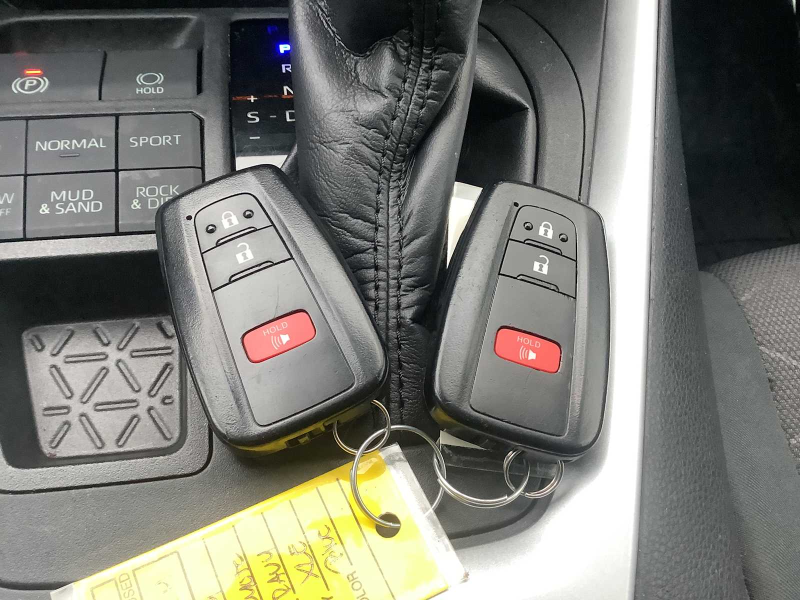 Thumbnail: 2019 Toyota RAV4 - 19