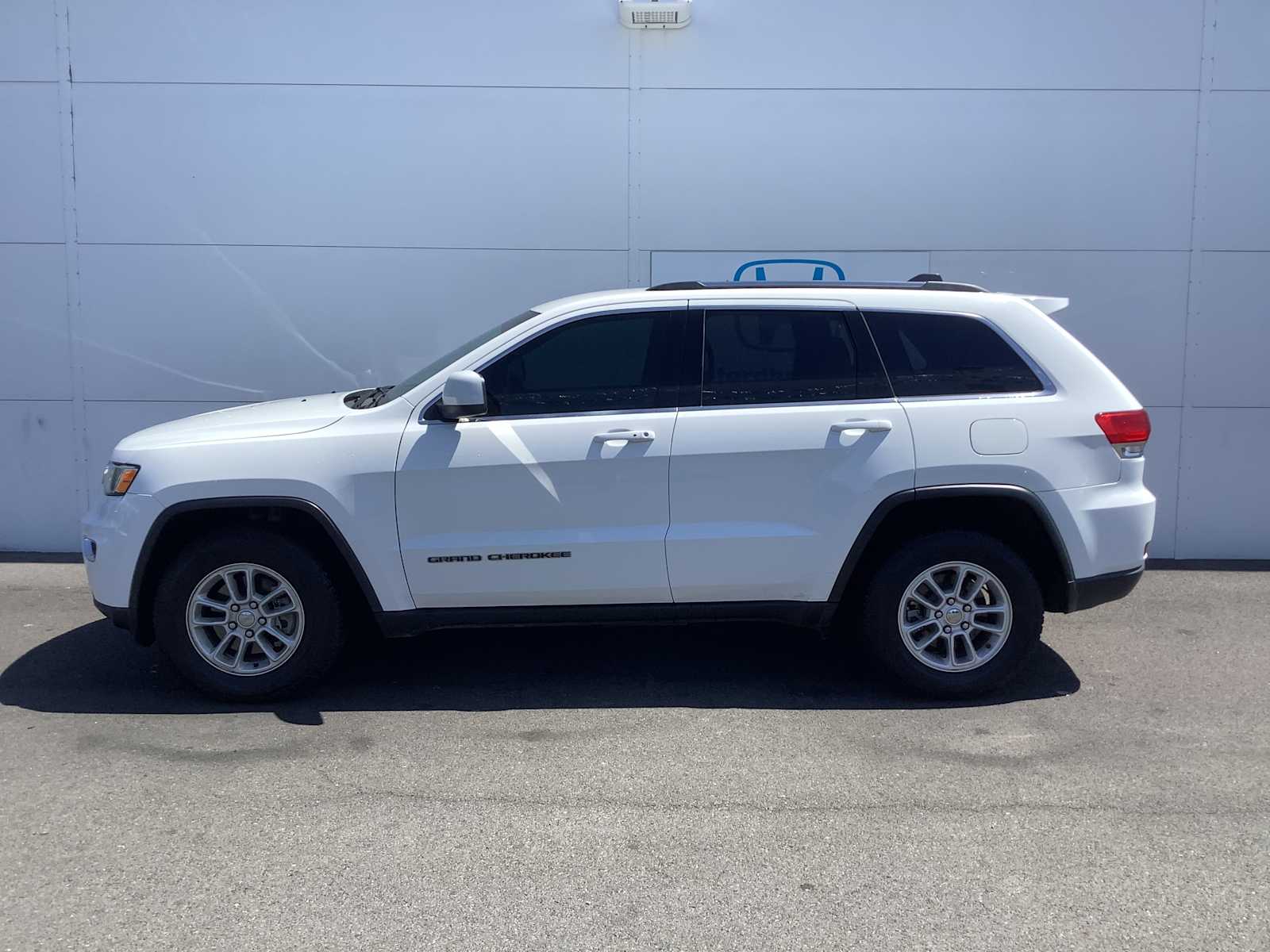Thumbnail: 2018 Jeep Grand Cherokee - 2