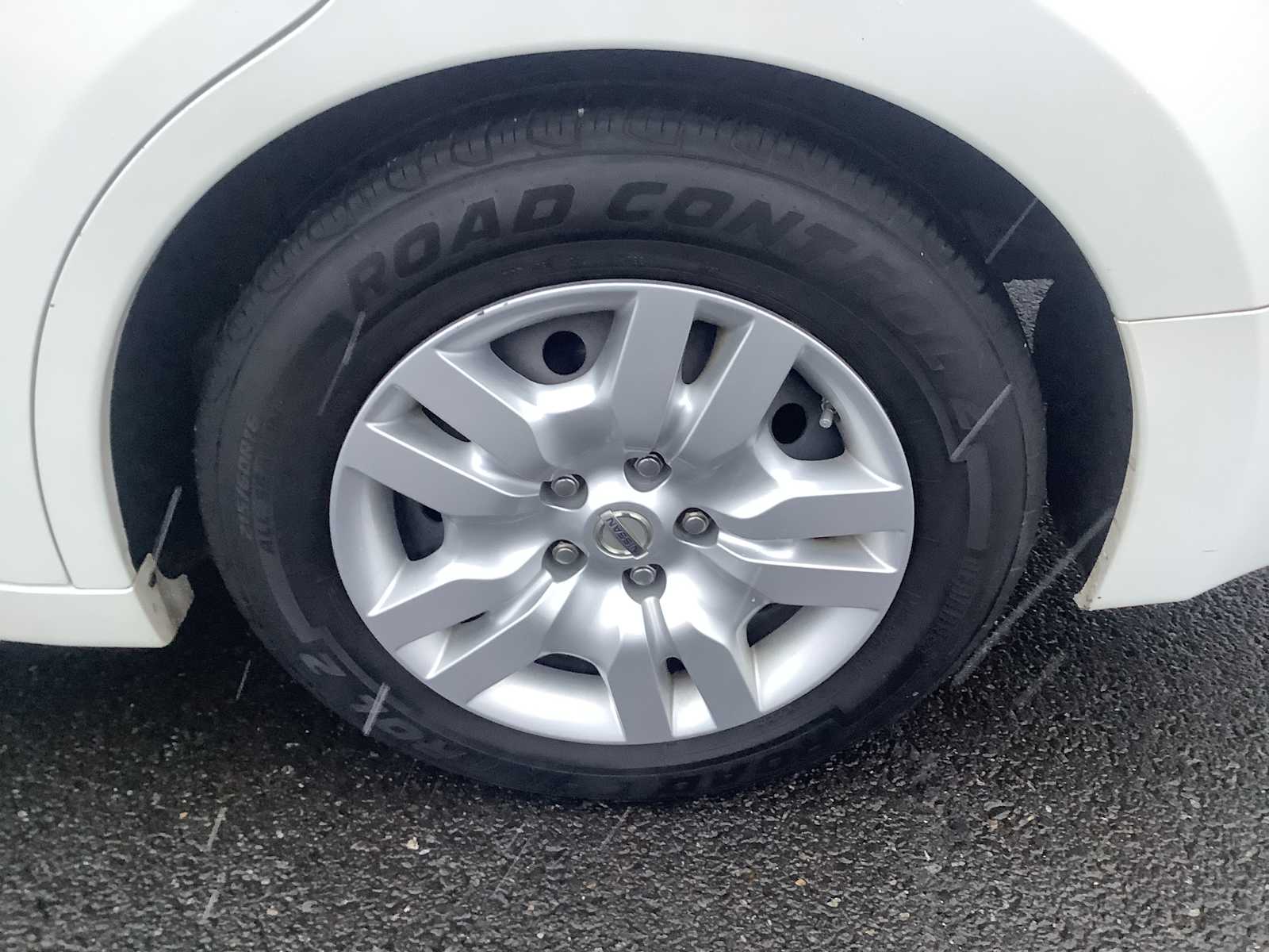 Thumbnail: 2011 Nissan Altima - 7