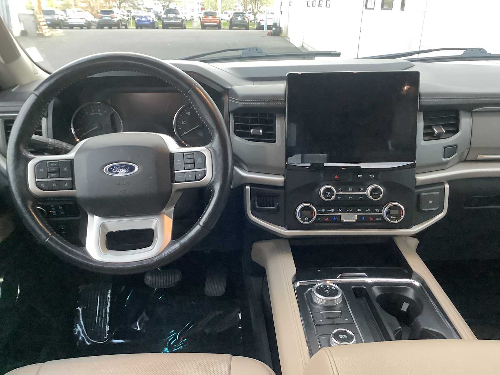 Thumbnail: 2023 Ford Expedition MAX - 10