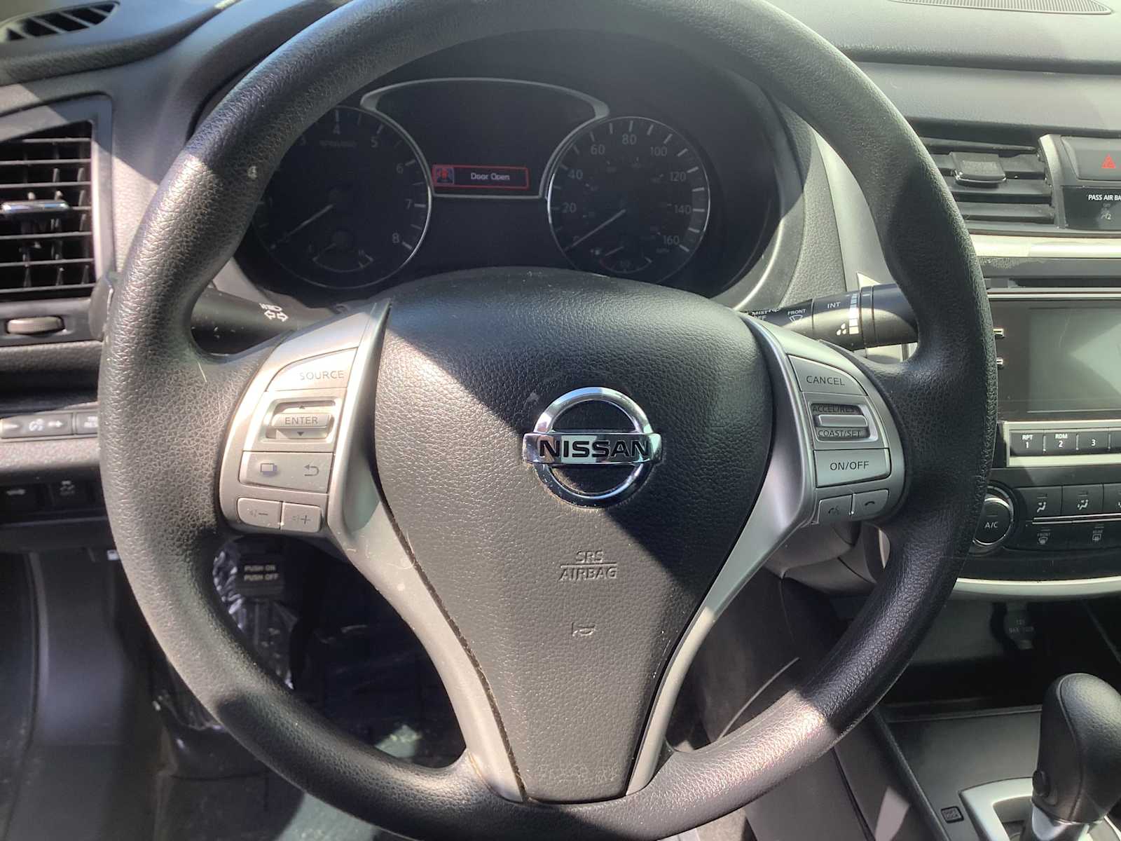 Thumbnail: 2017 Nissan Altima - 15