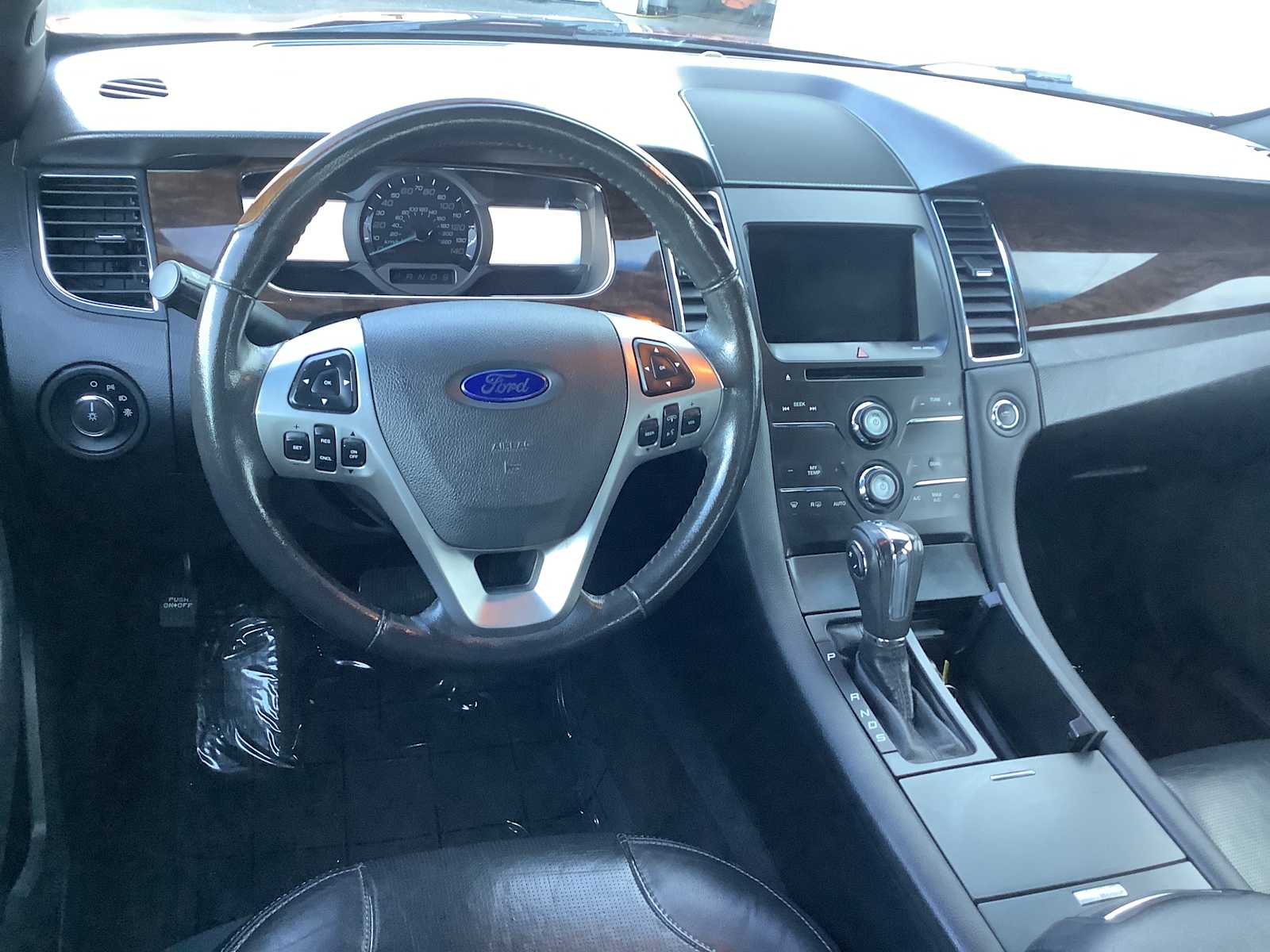 Thumbnail: 2013 Ford Taurus - 11
