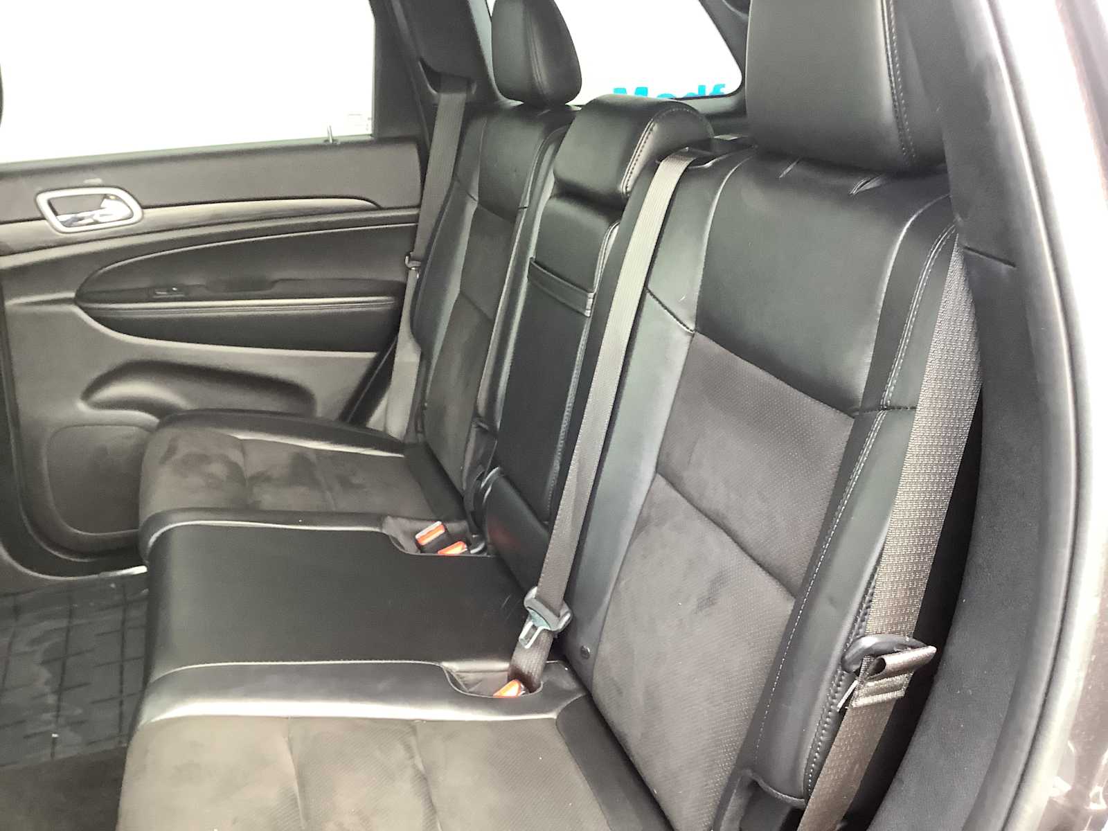 Thumbnail: 2020 Jeep Grand Cherokee - 13