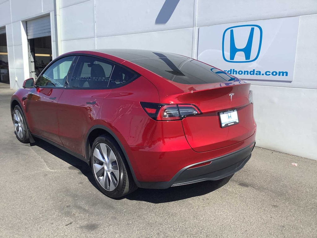 Used 2024 Tesla Model Y Base SUV