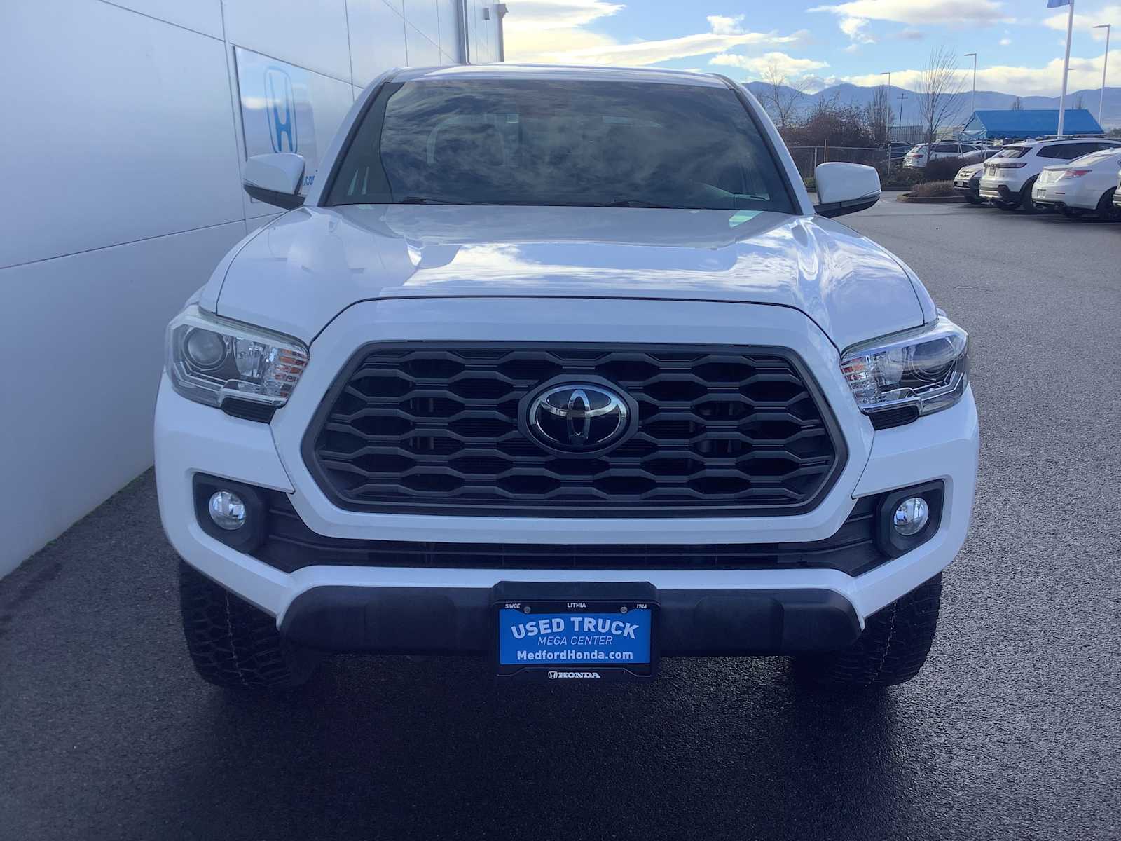 Thumbnail: 2021 Toyota Tacoma - 6