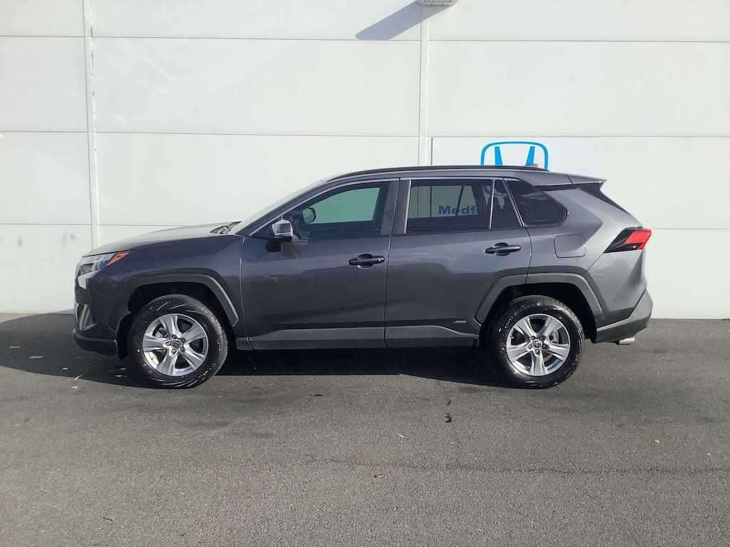 Used 2022 Toyota RAV4 Hybrid XLE SUV