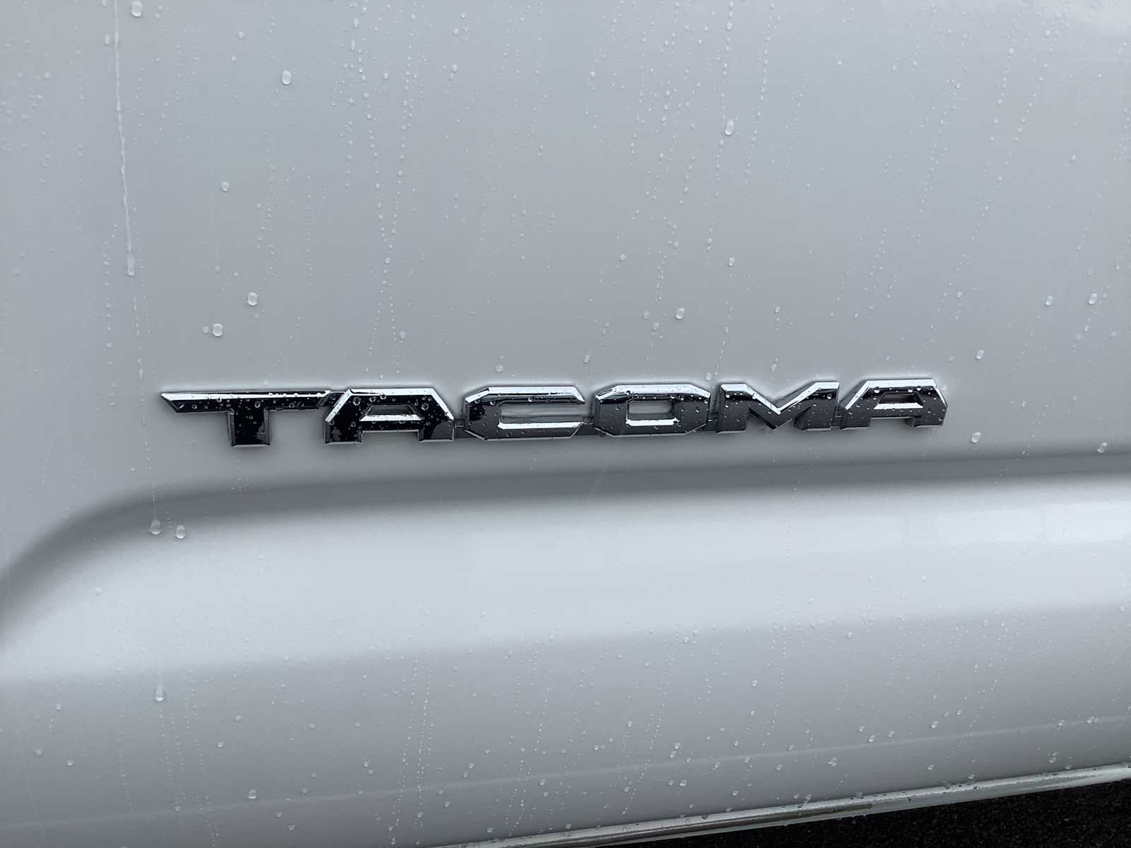 Thumbnail: 2020 Toyota Tacoma - 7