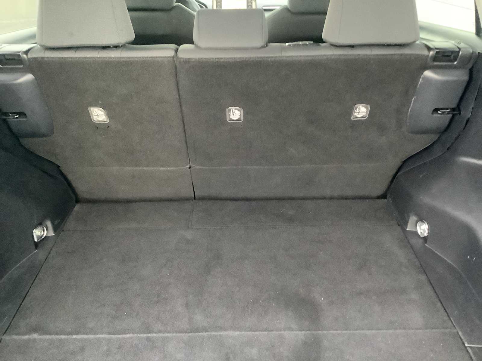 Thumbnail: 2019 Toyota RAV4 - 14