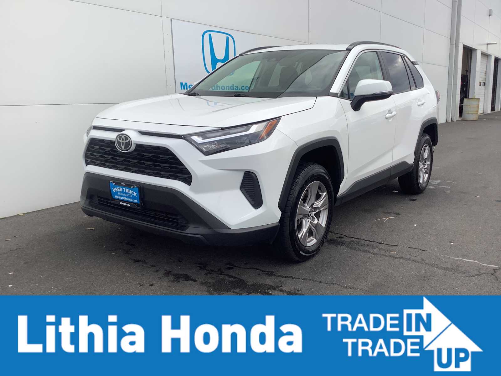 Thumbnail: 2022 Toyota RAV4 - 1