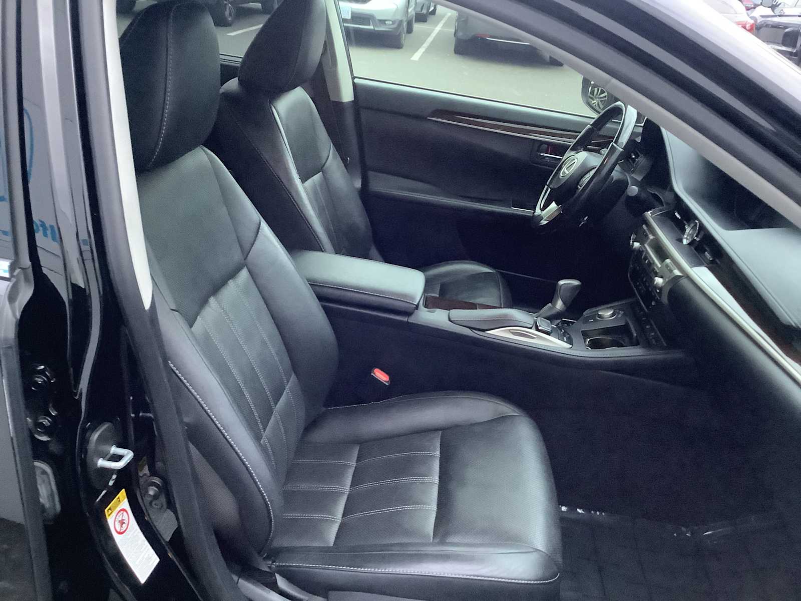 Thumbnail: 2016 Lexus ES - 15